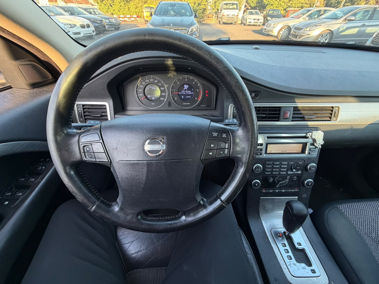 VOLVO V70 2.4D Kinetic Geartronic-image-10