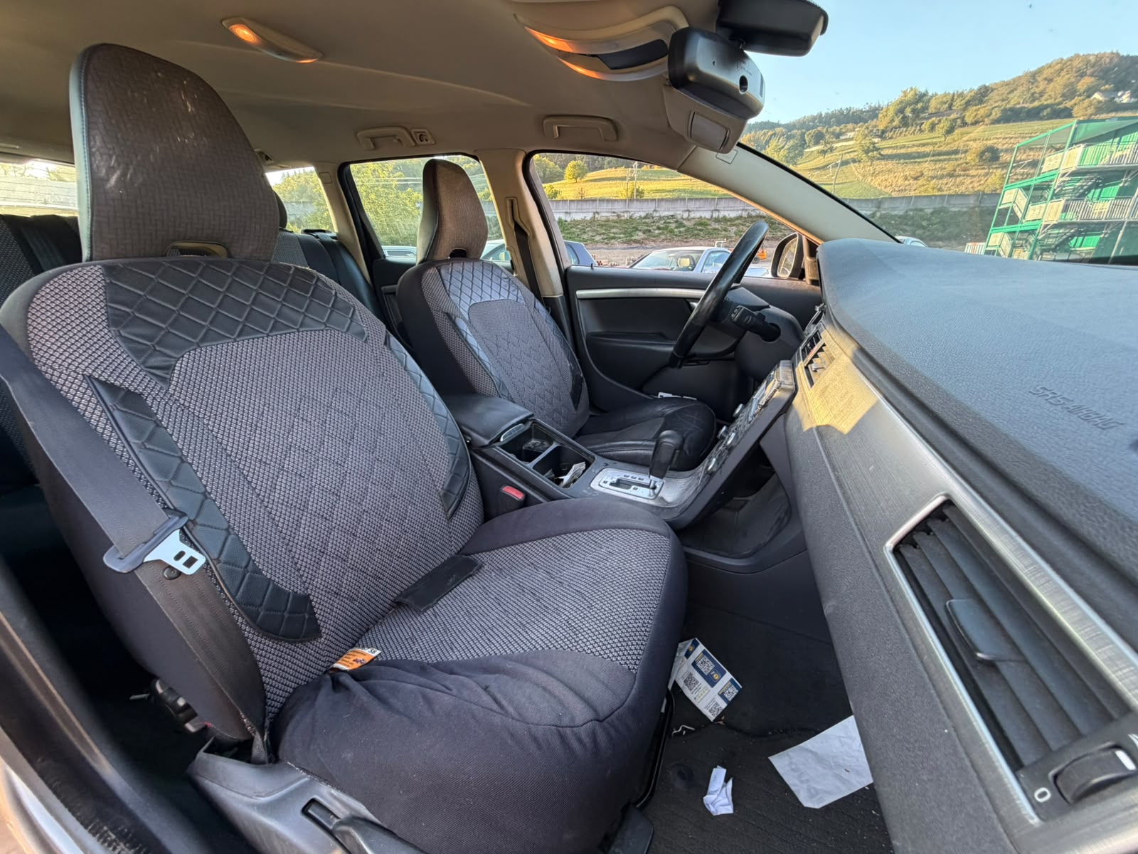VOLVO V70 2.4D Kinetic Geartronic-image-15