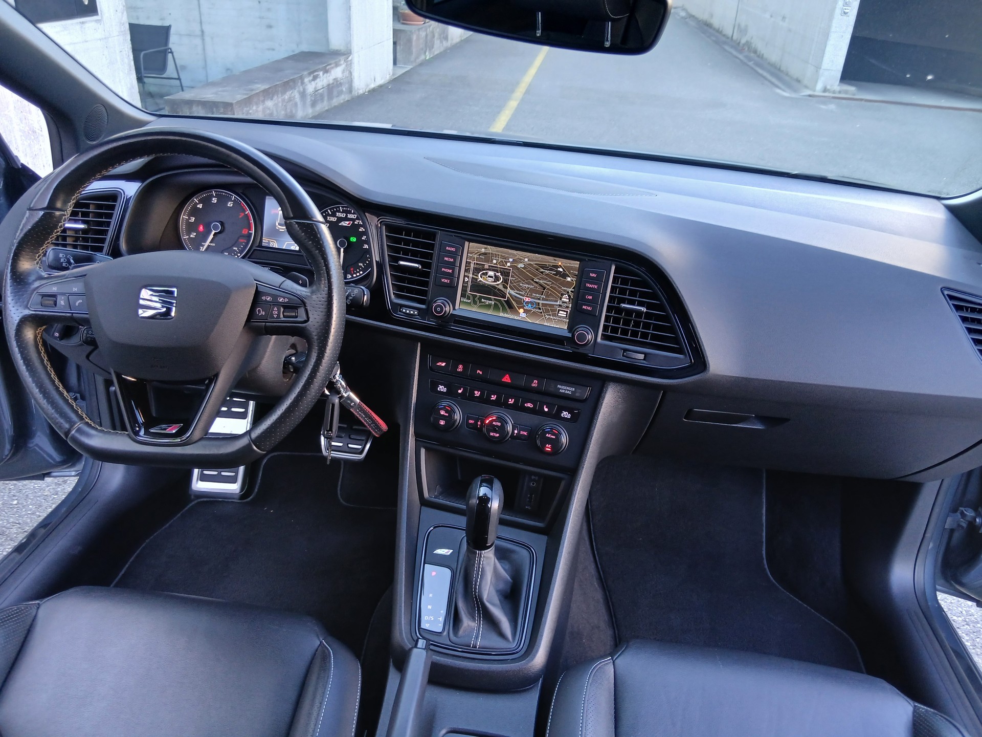 SEAT Leon ST 2.0 TSI Cupra 290-image-6