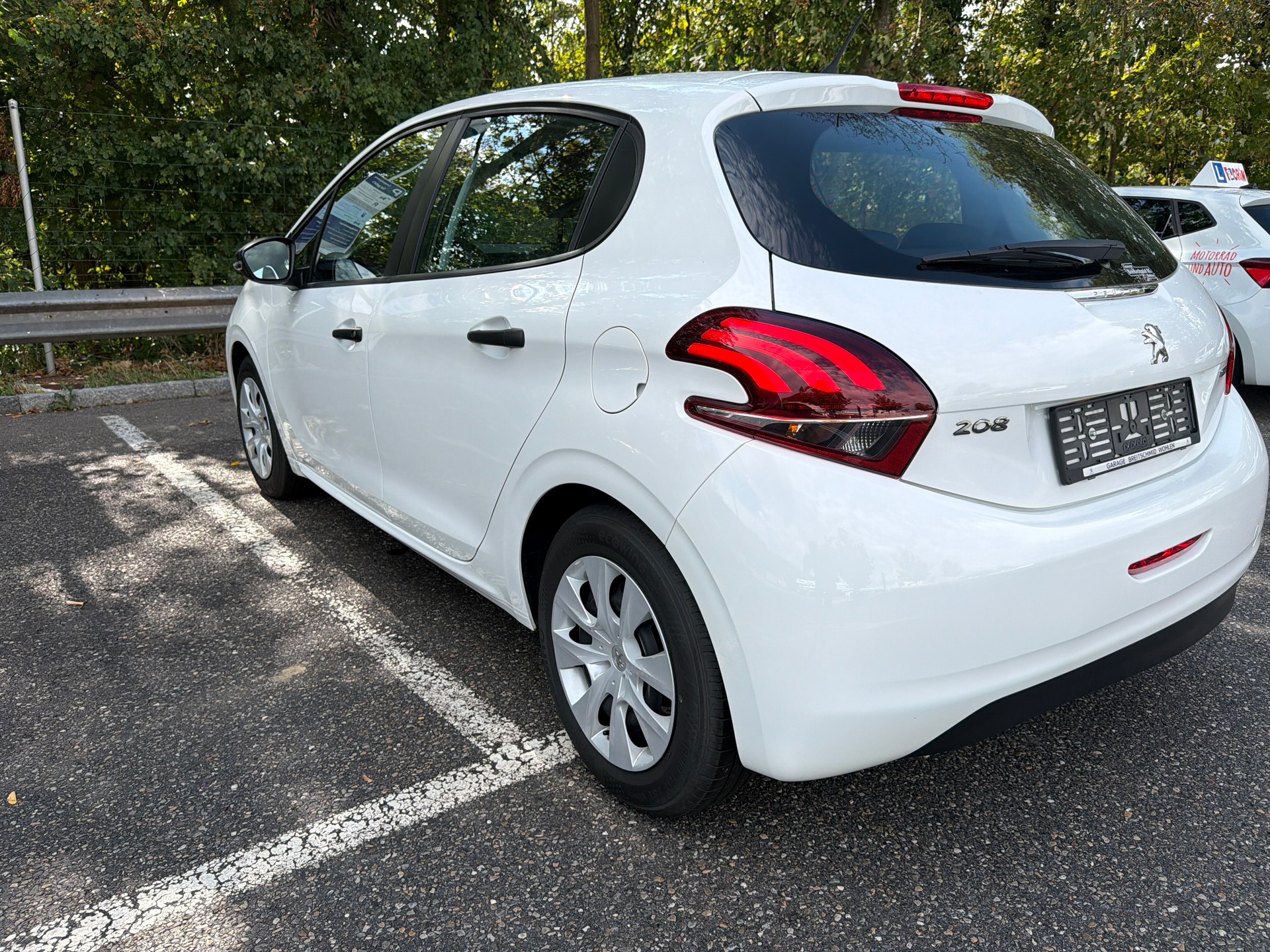 PEUGEOT 208 1.2 PureTech Urban Soul-image-3