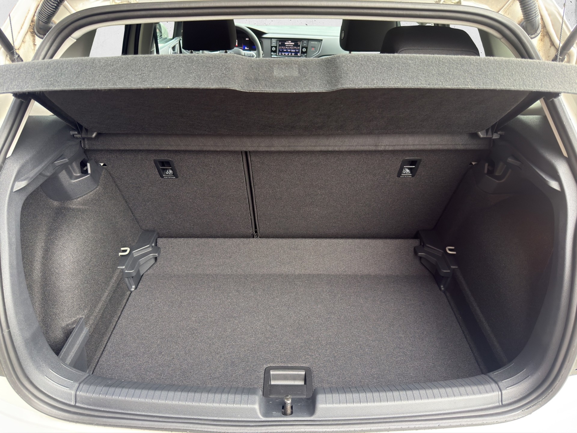 VW Polo 1.0 TSI Life-image-15