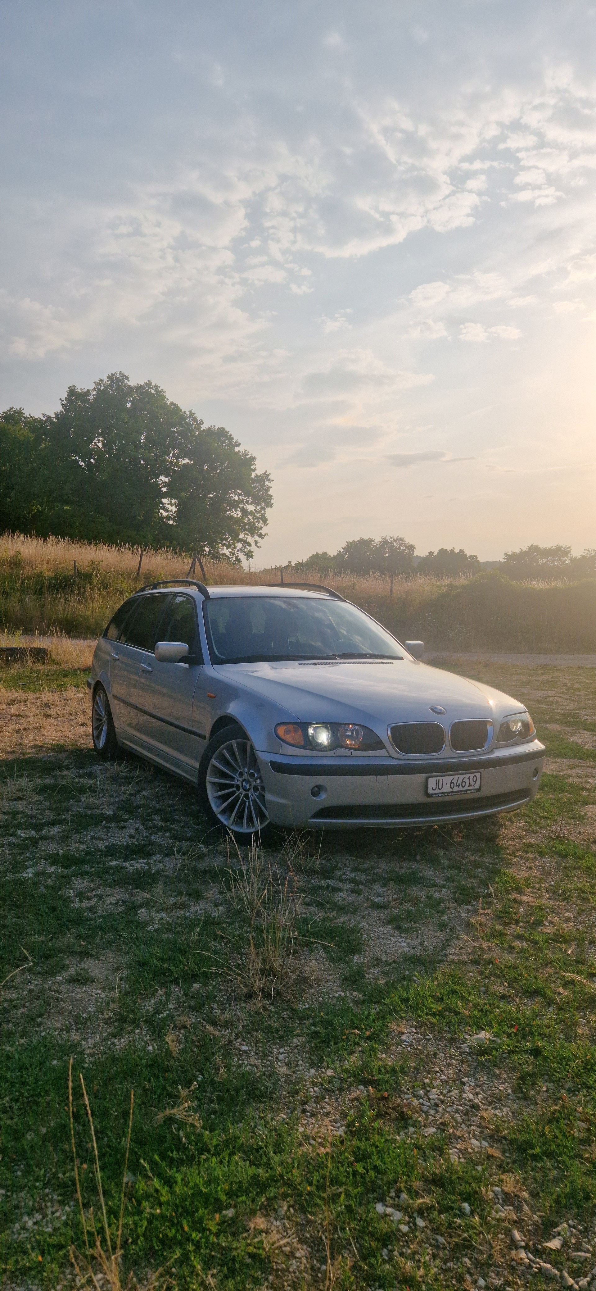 BMW 320d-image-0