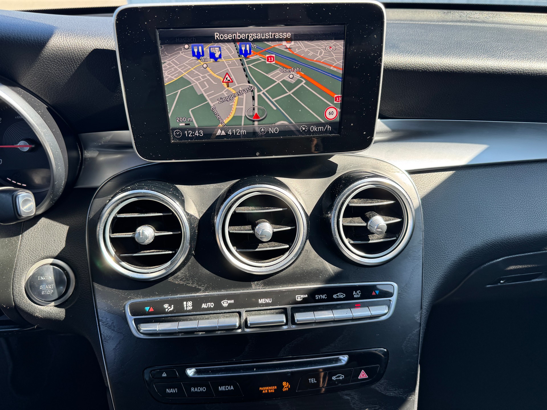 MERCEDES-BENZ GLC Coupé 250 d AMG Line 4Matic 9G-Tronic-image-21