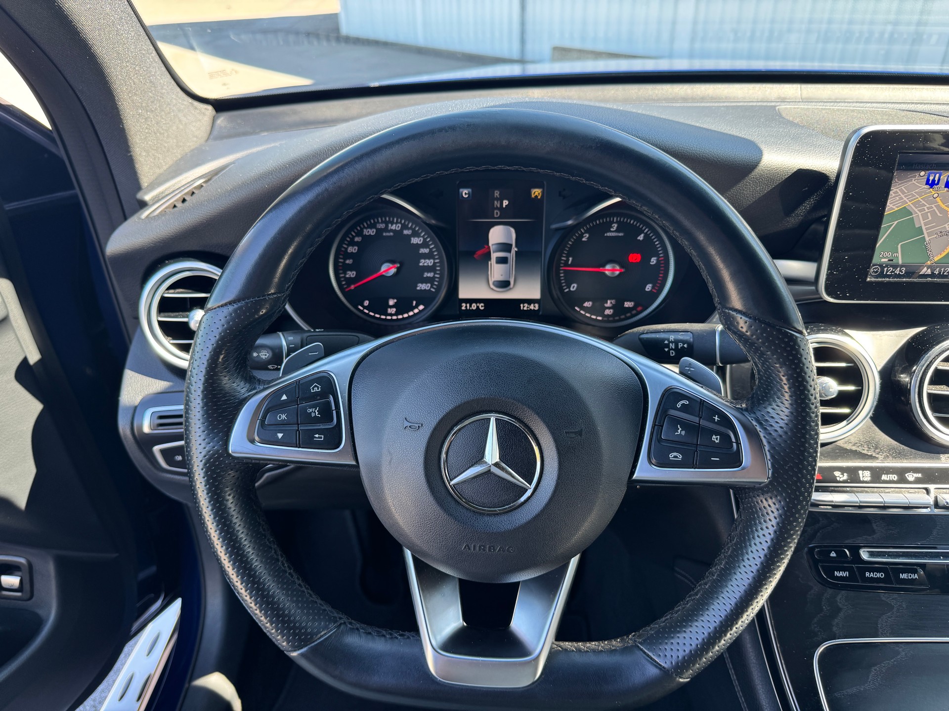 MERCEDES-BENZ GLC Coupé 250 d AMG Line 4Matic 9G-Tronic-image-23