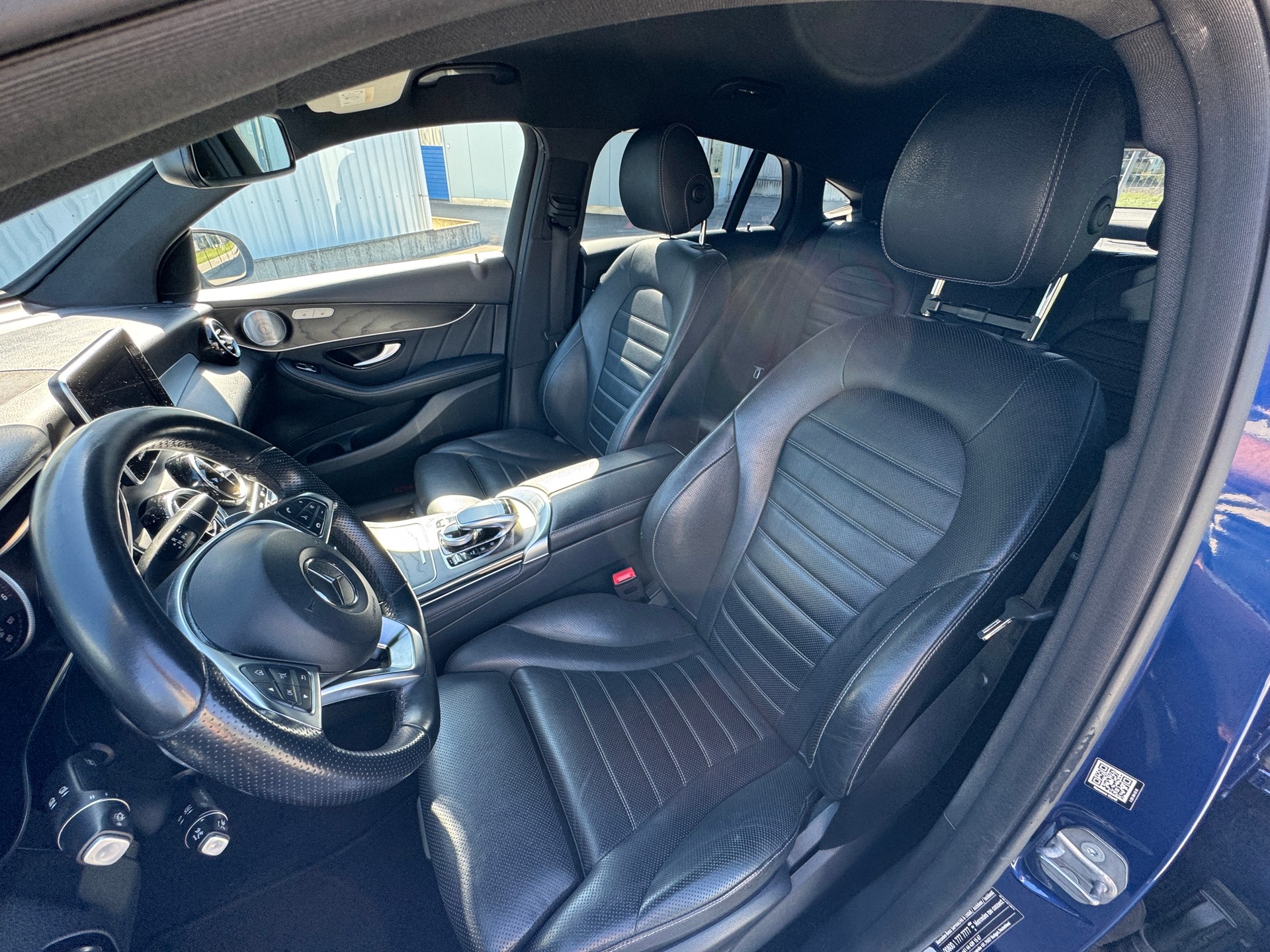 MERCEDES-BENZ GLC Coupé 250 d AMG Line 4Matic 9G-Tronic-image-9