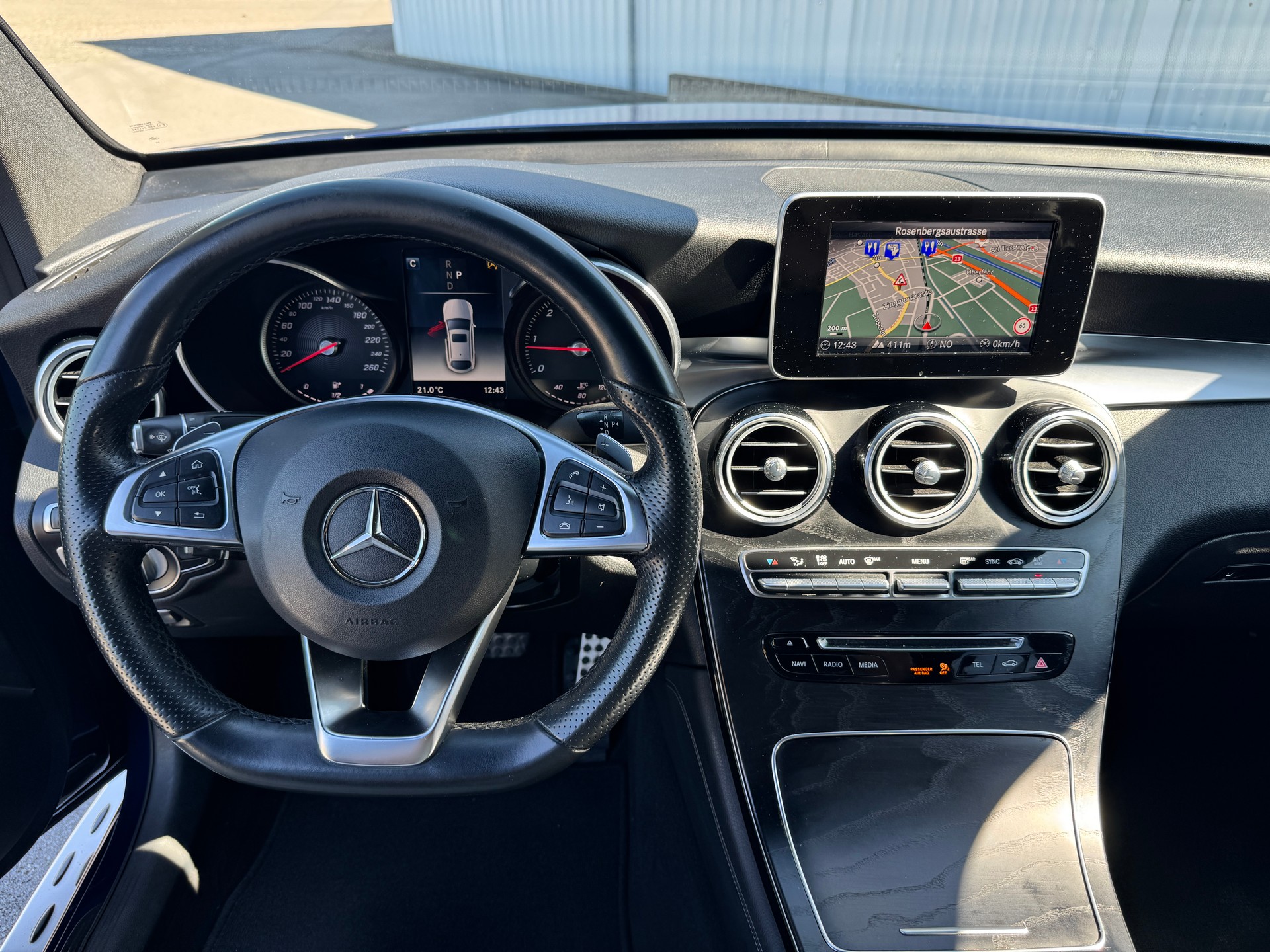 MERCEDES-BENZ GLC Coupé 250 d AMG Line 4Matic 9G-Tronic-image-24