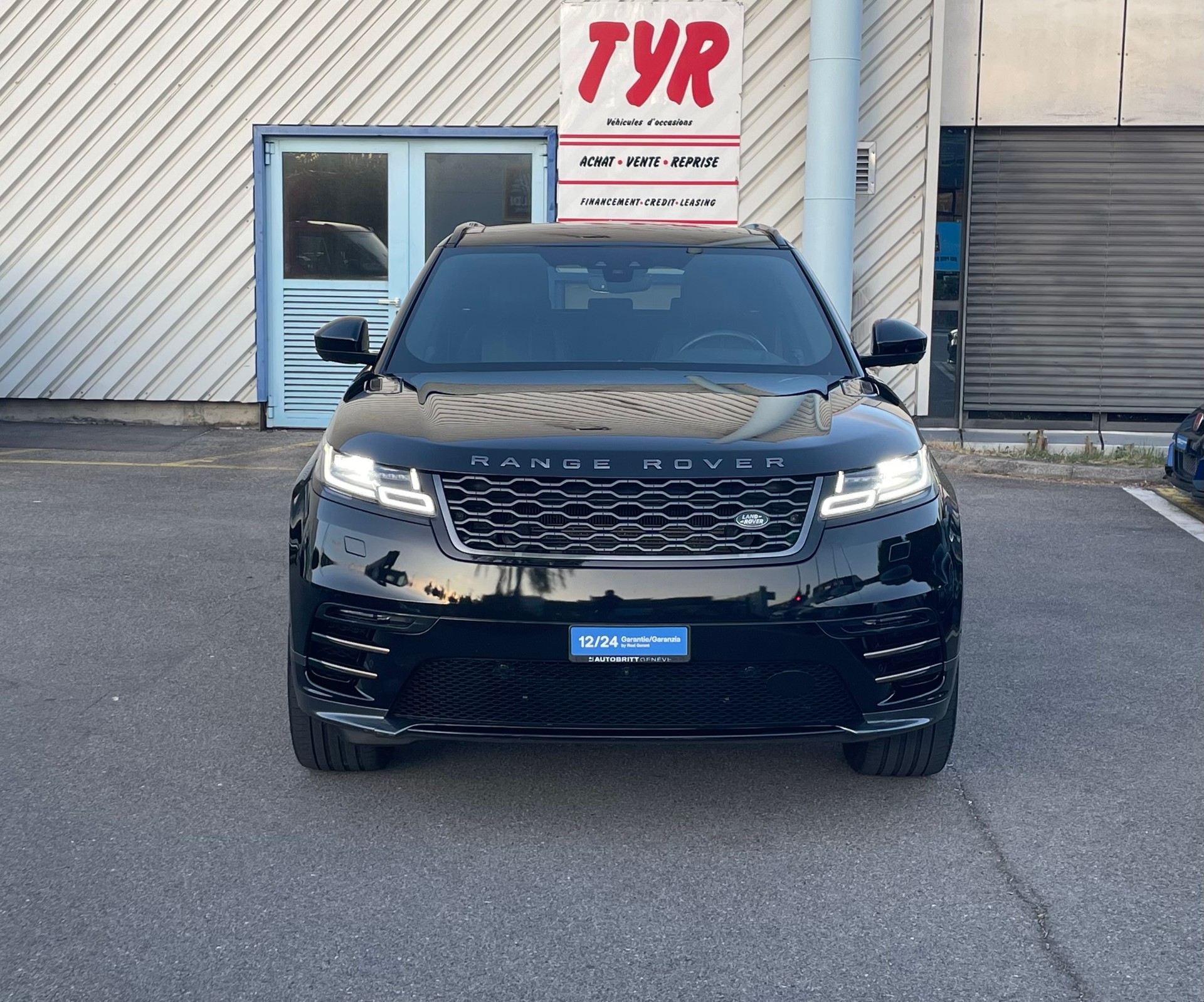 LAND ROVER Range Rover Velar R-Dynamic P 300 Automatic-image-1
