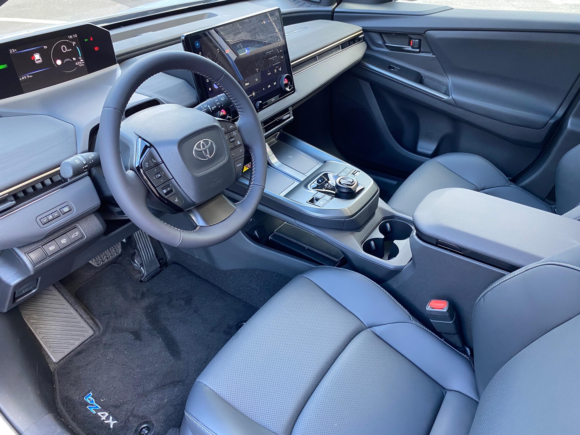 TOYOTA bZ4X Touring Premium AWD-image-4