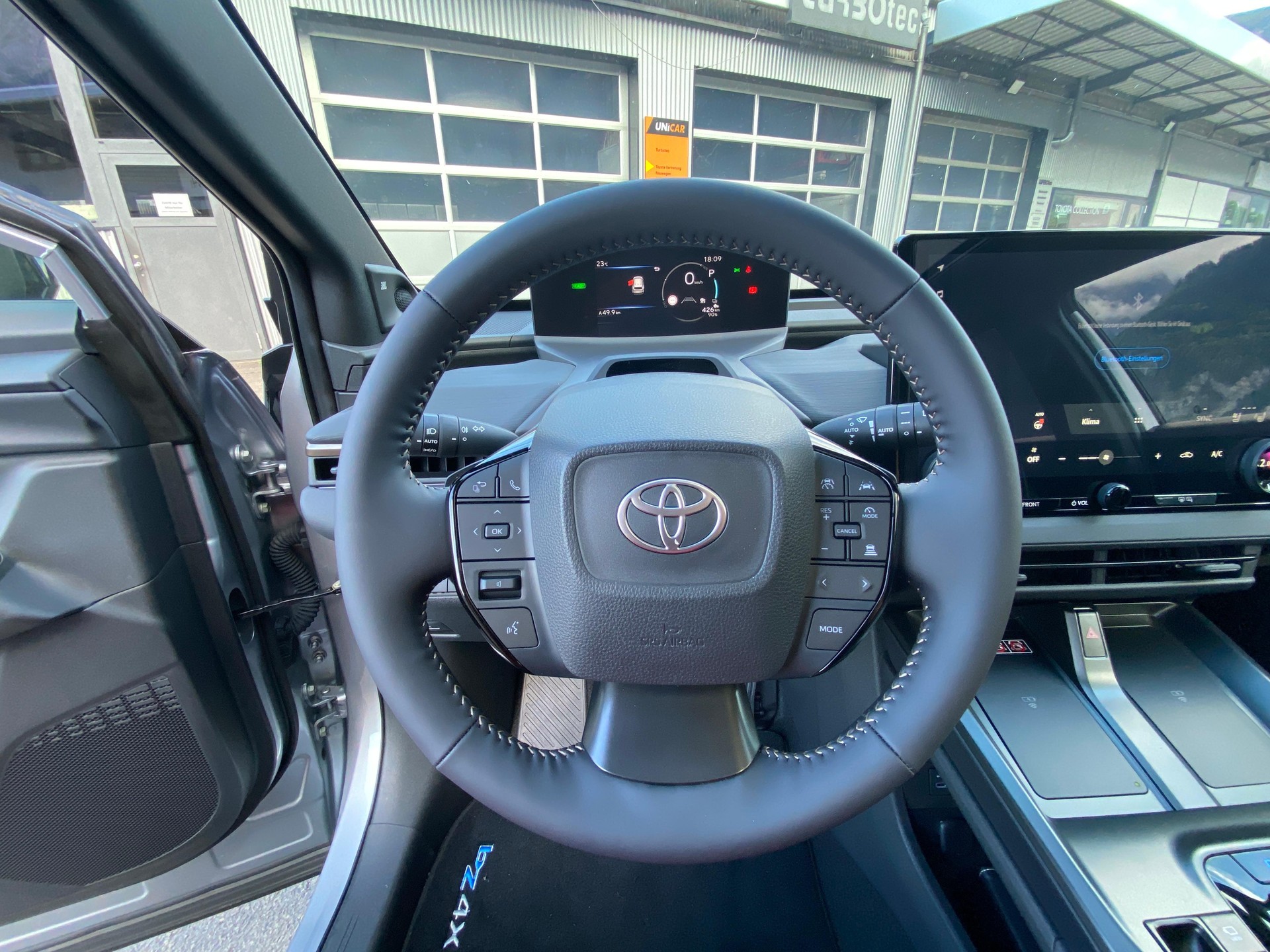 TOYOTA bZ4X Touring Premium AWD-image-6
