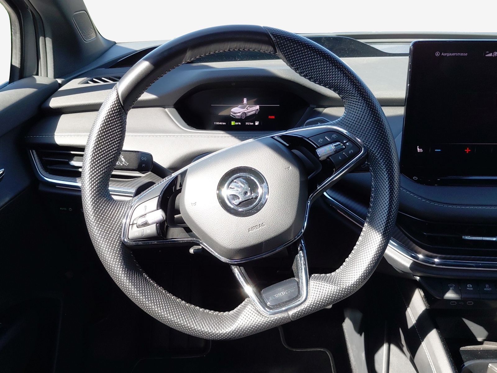 SKODA Enyaq iV 80x SportLine-image-10