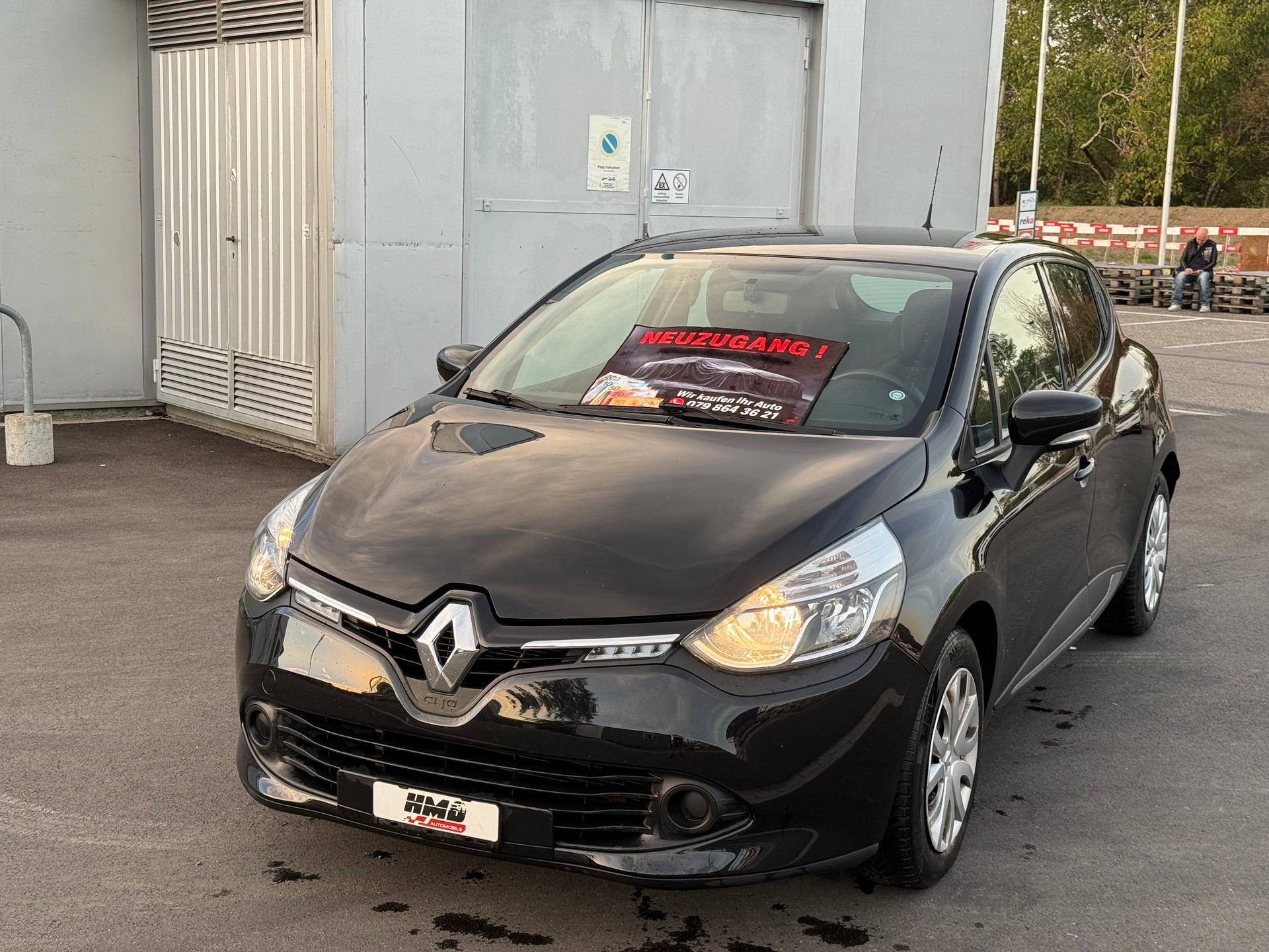 RENAULT Clio 1.2 16V Expression-image-0