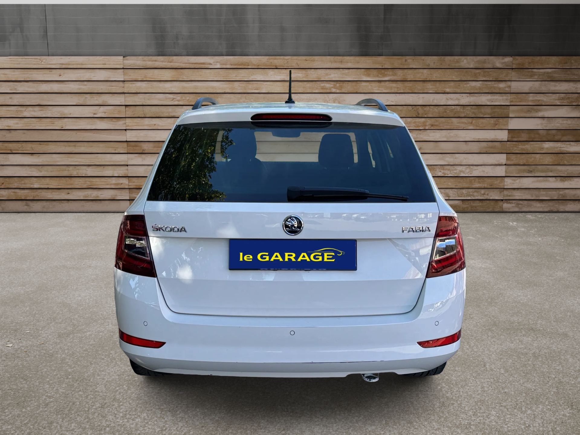 SKODA Fabia Combi 1.0 TSI Style-image-1