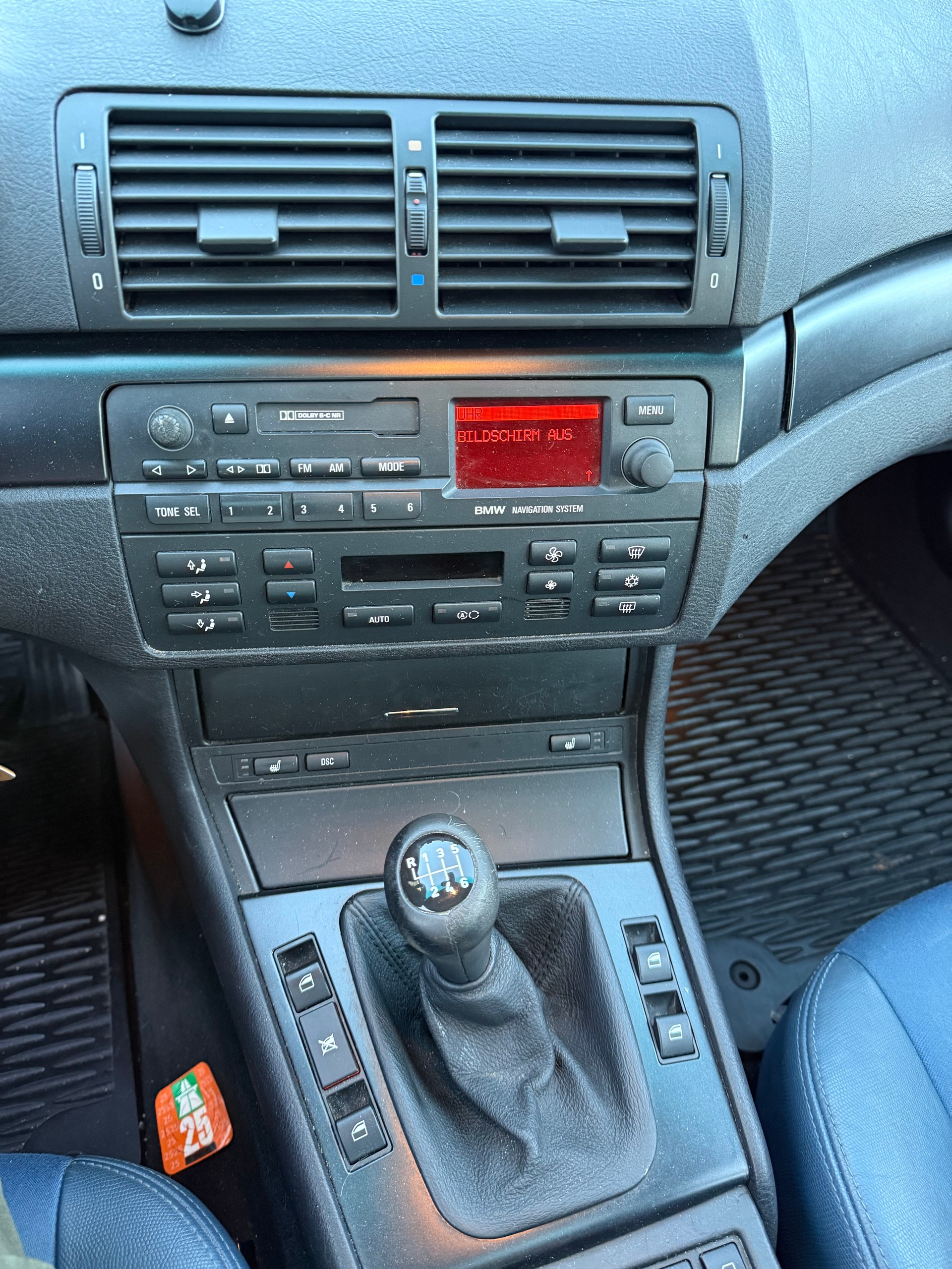 BMW 320d-image-12