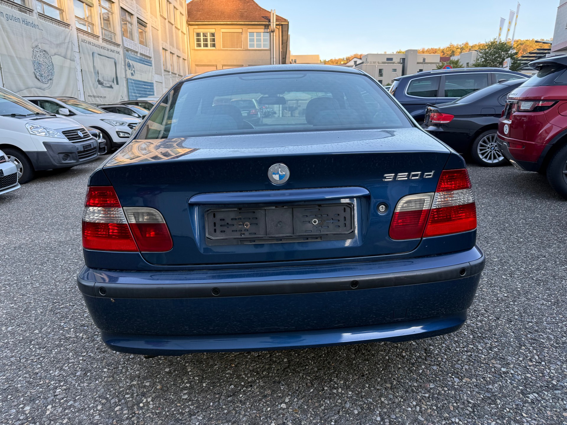 BMW 320d-image-4