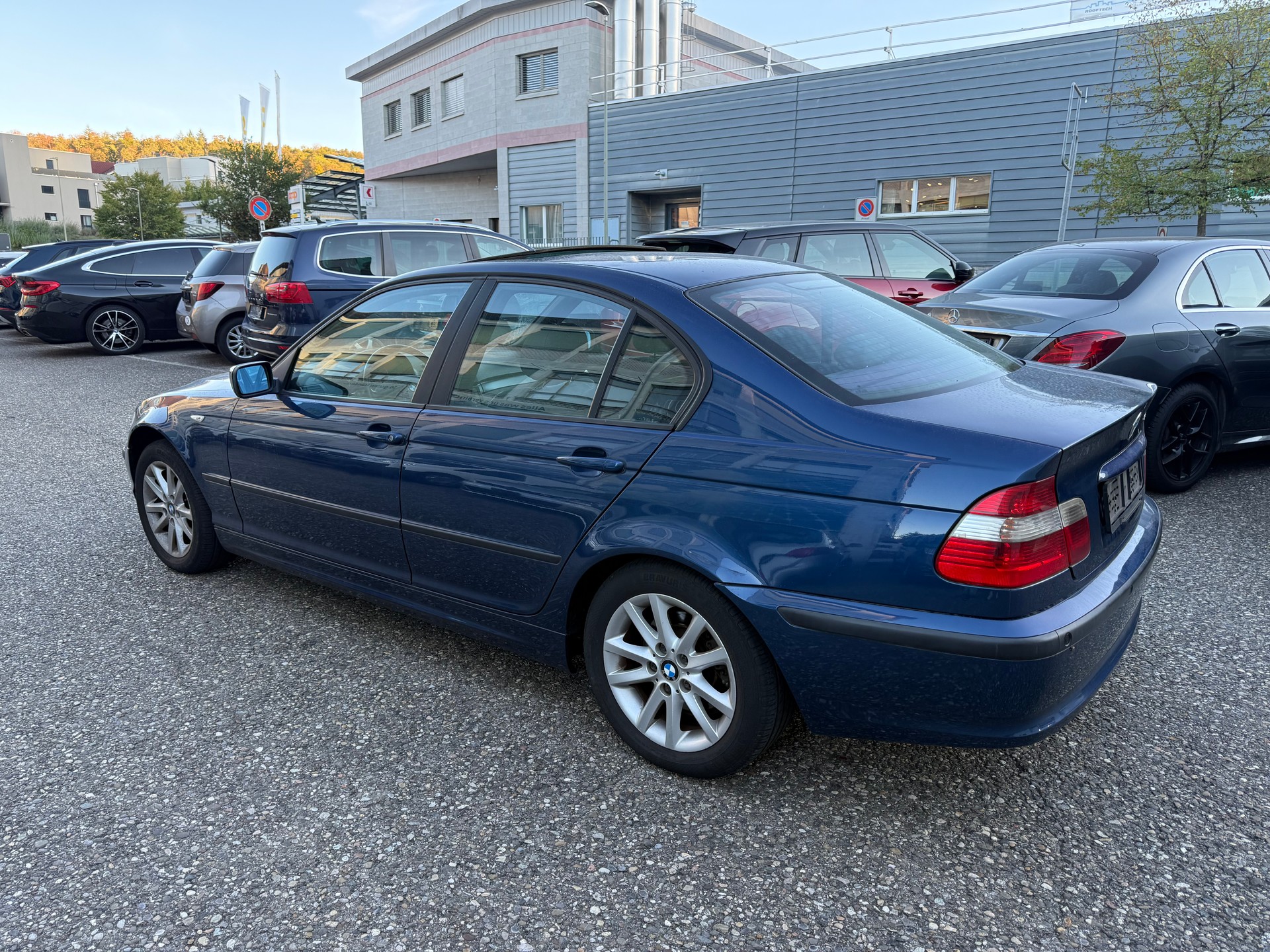 BMW 320d-image-2