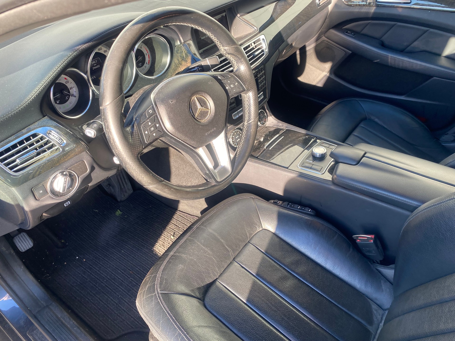 MERCEDES-BENZ CLS Shooting Brake 350 CDI 4Matic 7G-Tronic-image-4