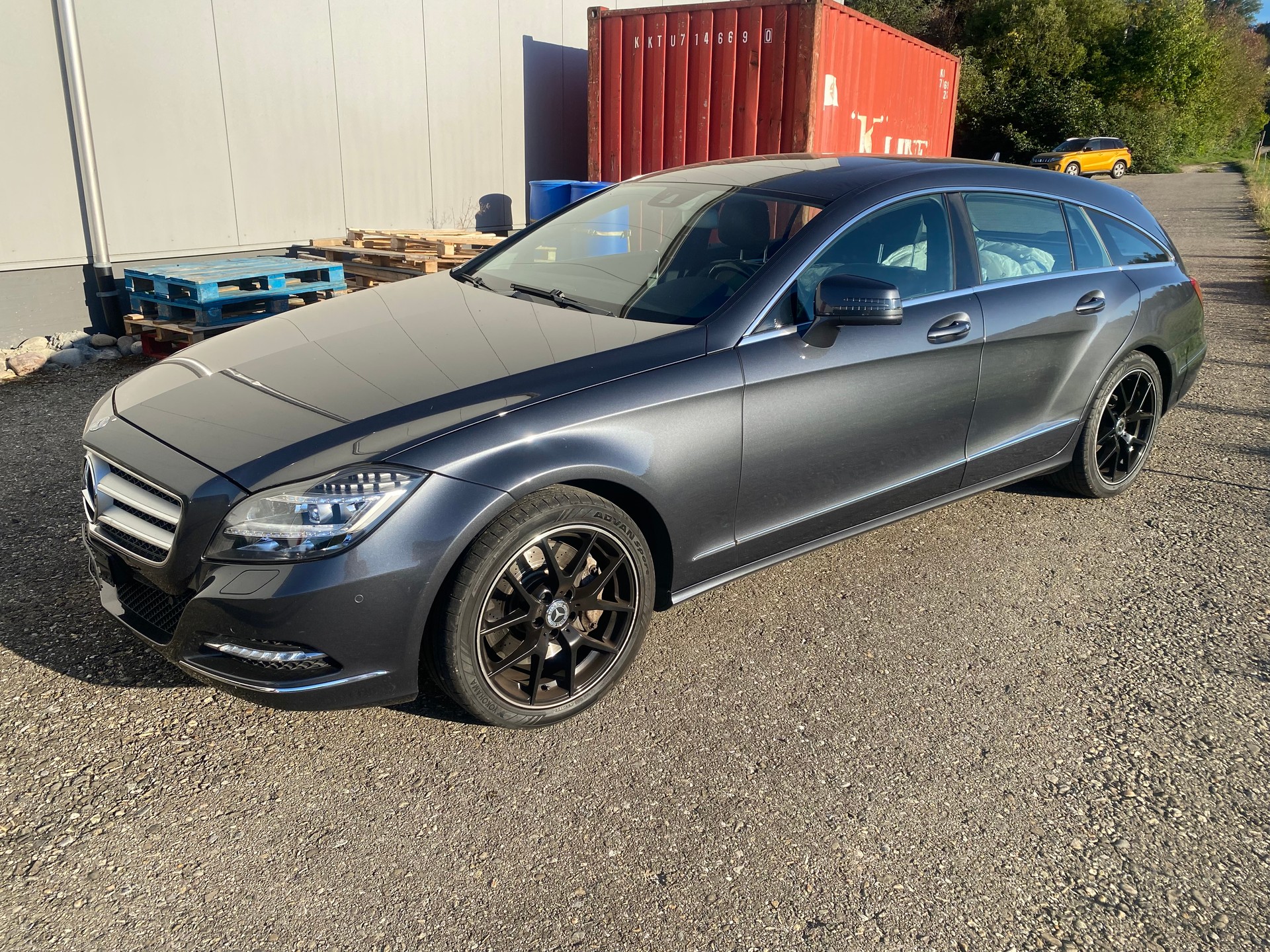 MERCEDES-BENZ CLS Shooting Brake 350 CDI 4Matic 7G-Tronic-image-2