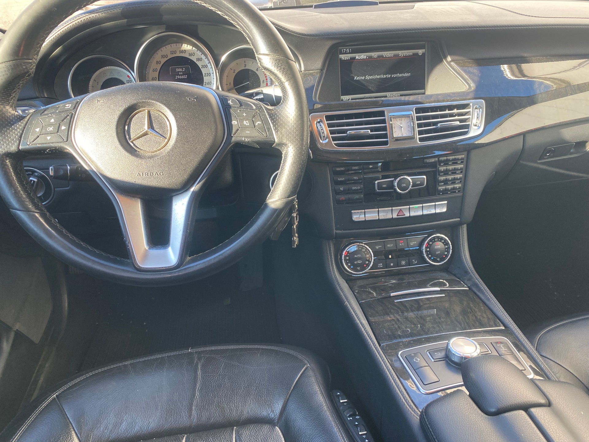 MERCEDES-BENZ CLS Shooting Brake 350 CDI 4Matic 7G-Tronic-image-5