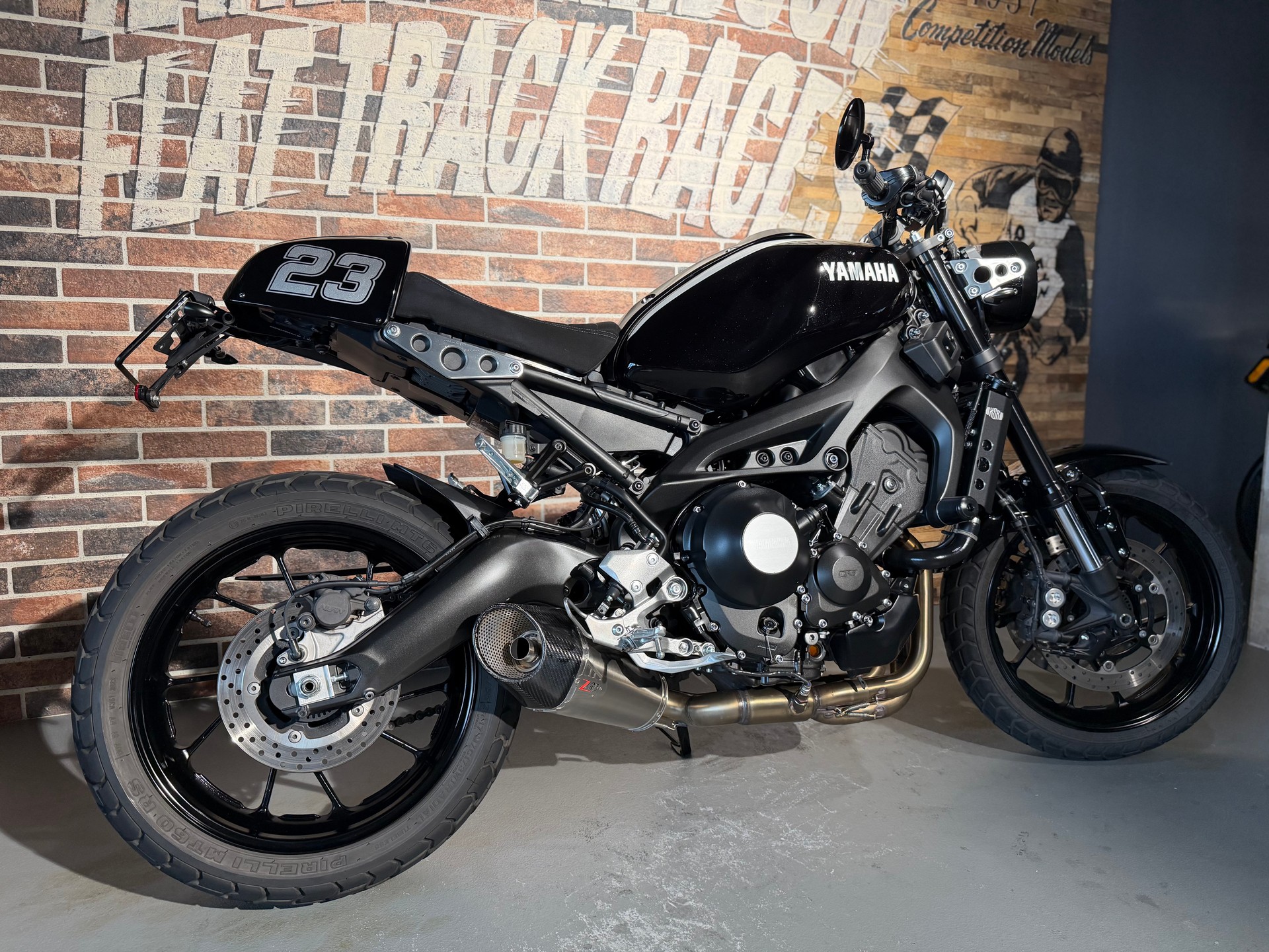 YAMAHA XSR 900-image-11