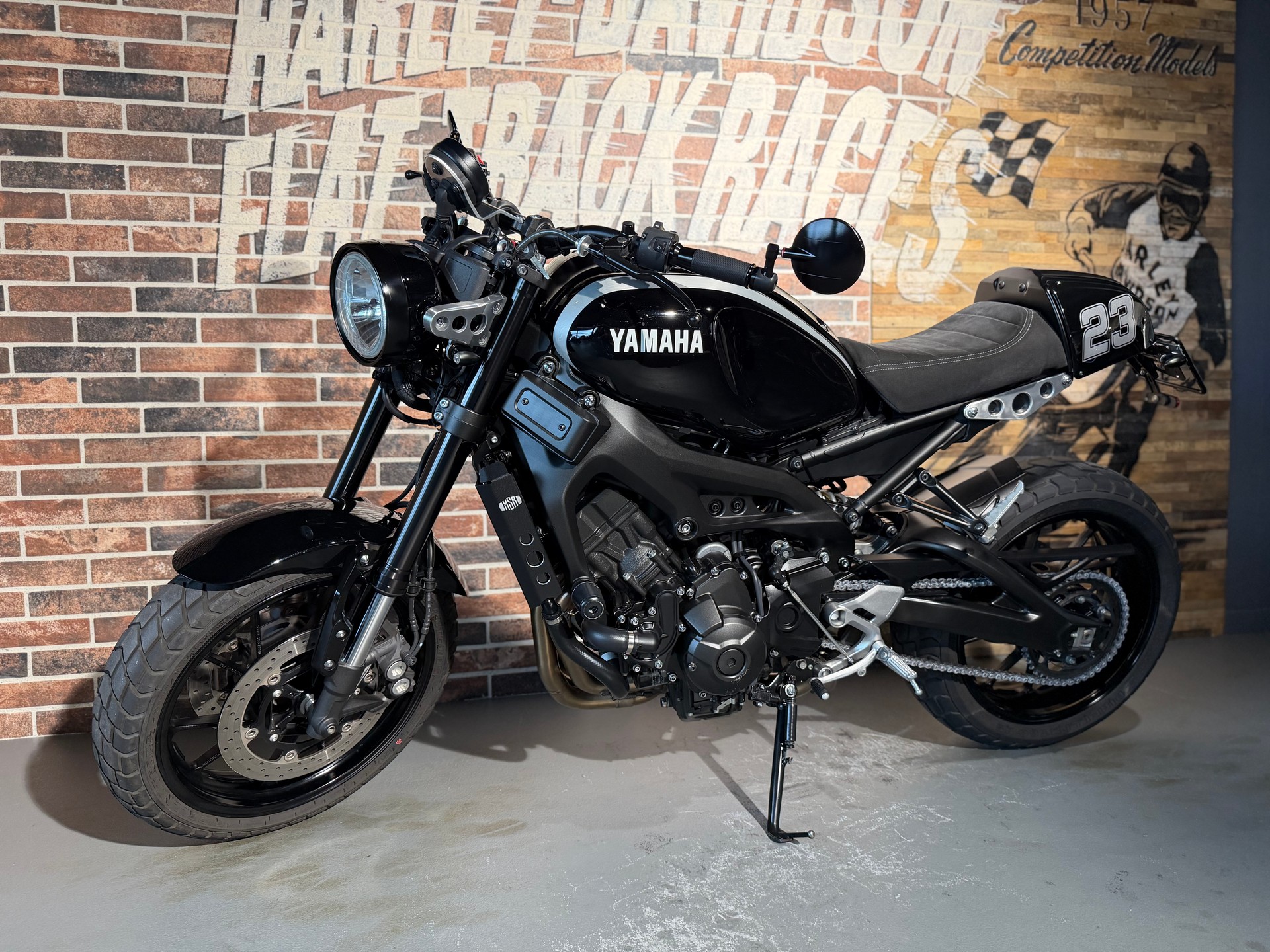 YAMAHA XSR 900