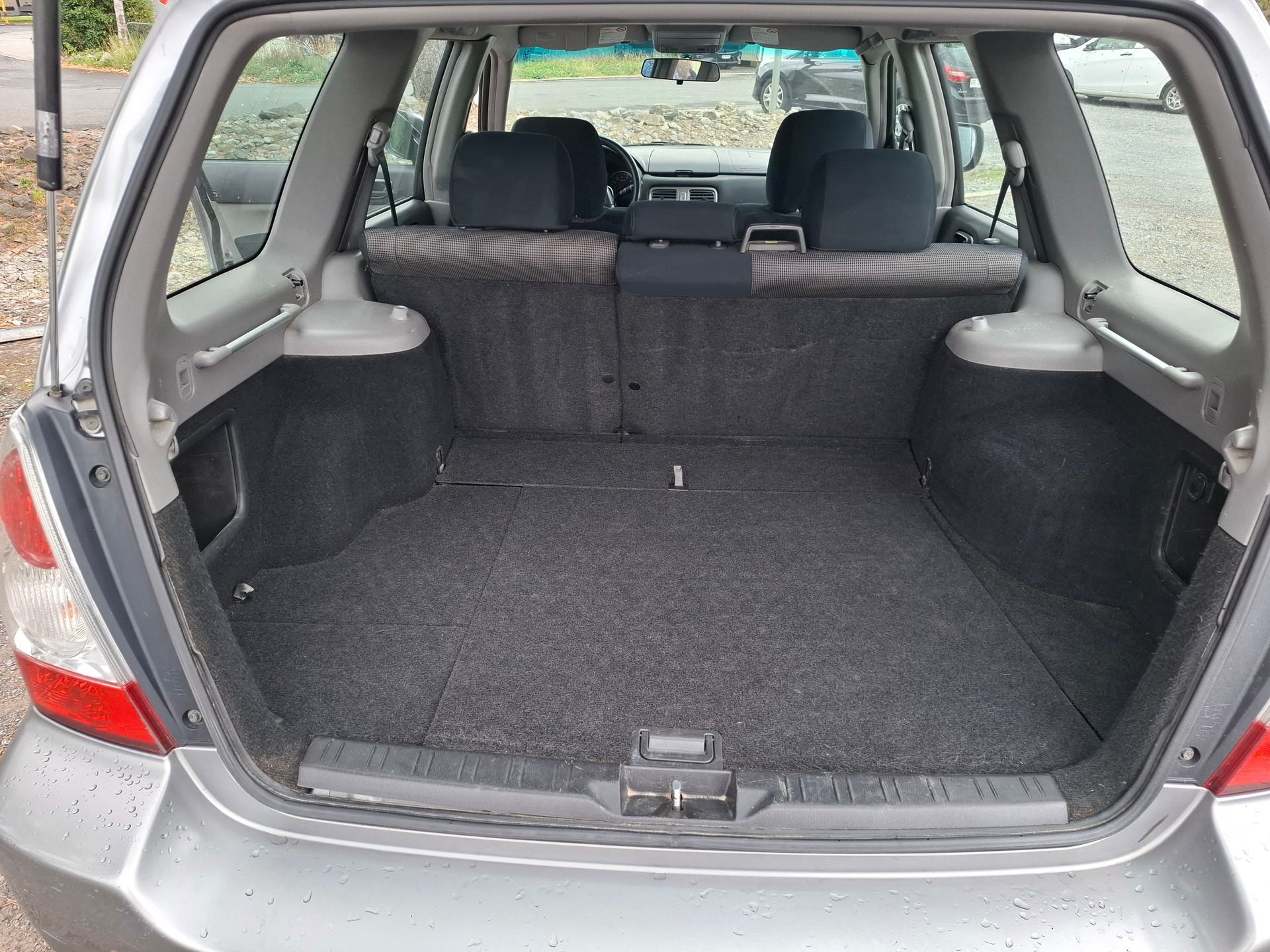 SUBARU Forester 2.0X Advantage-image-6