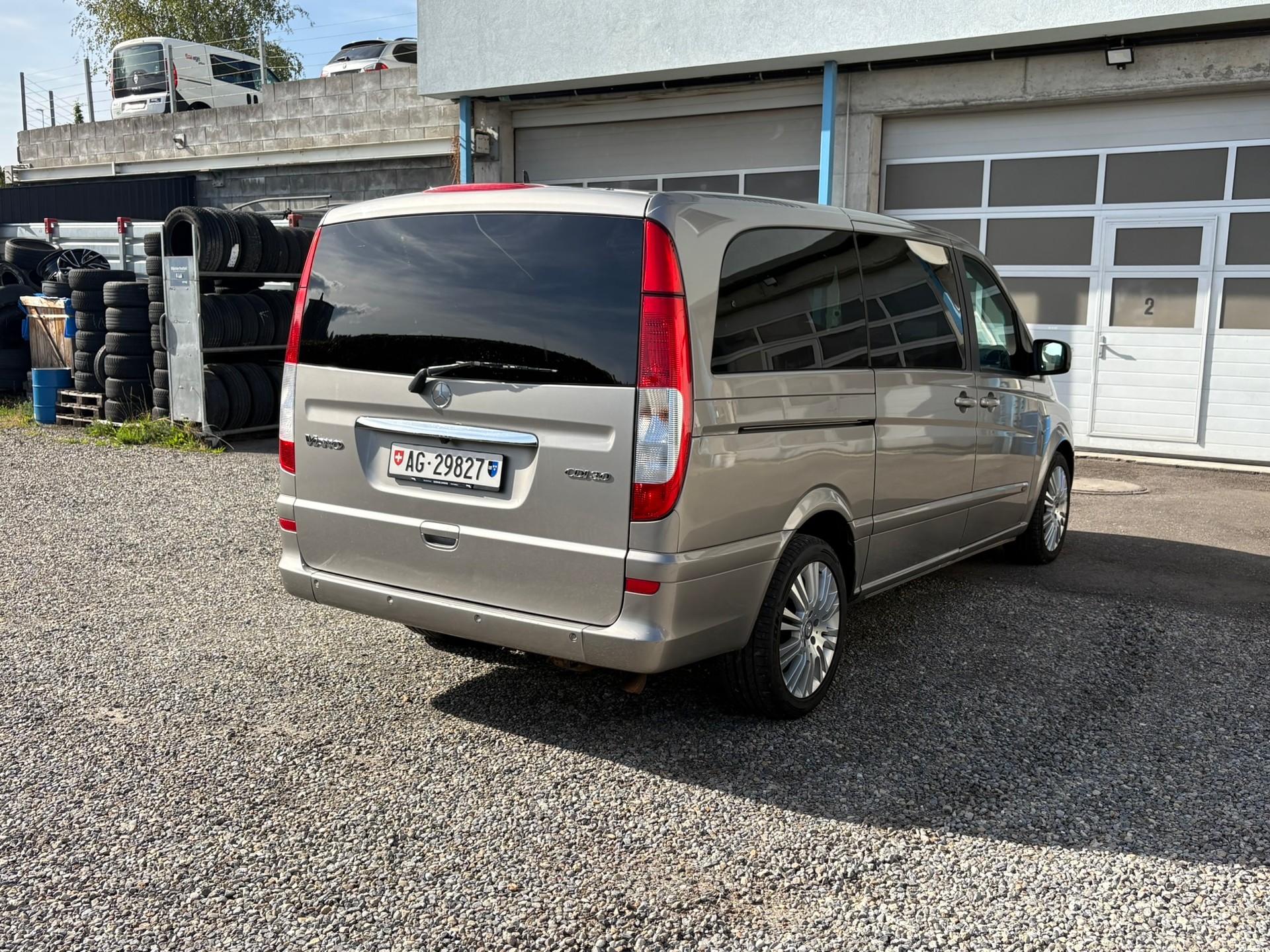 MERCEDES-BENZ Viano 3.0 CDI Ambiente EL Automat-image-4