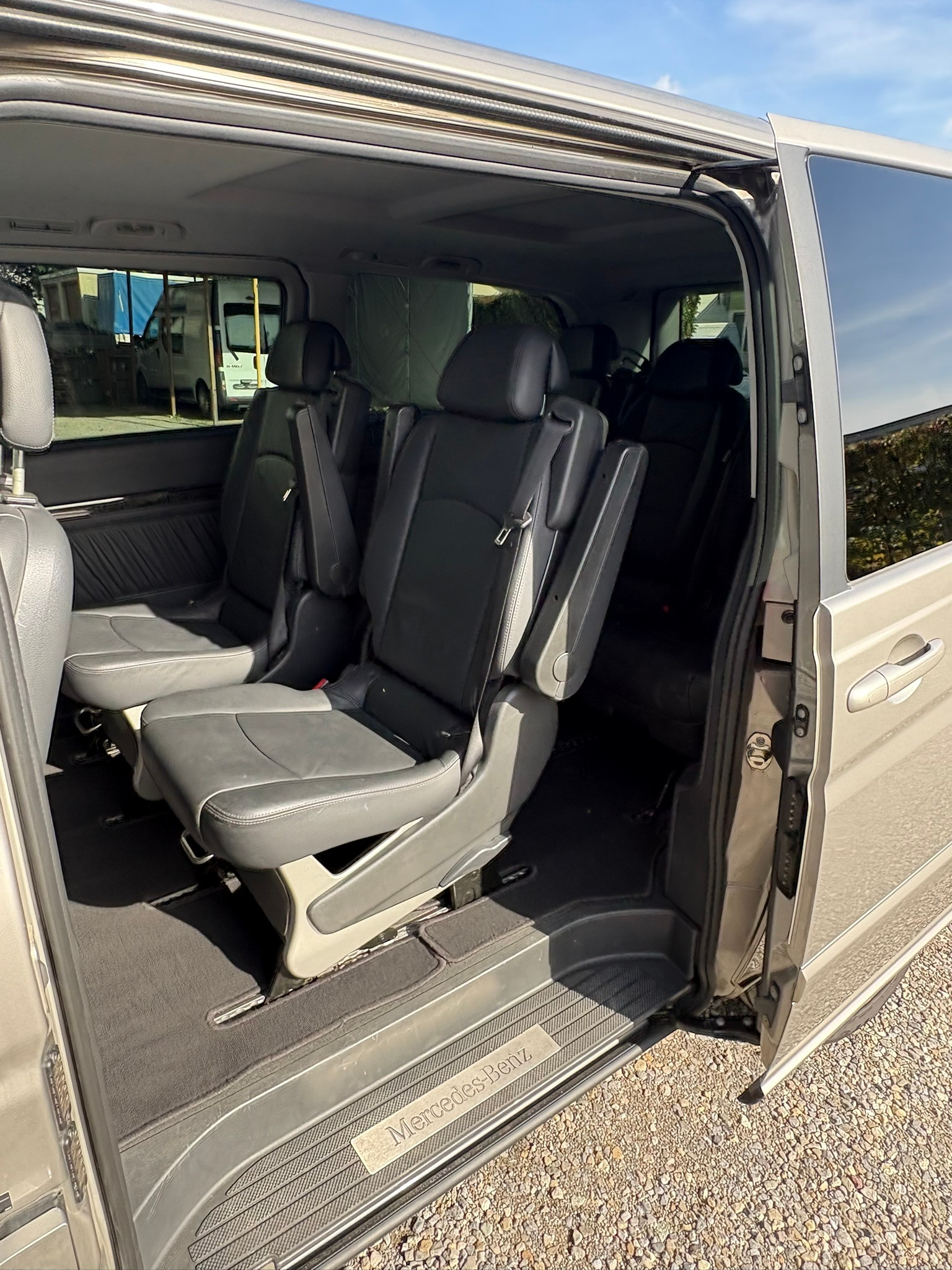 MERCEDES-BENZ Viano 3.0 CDI Ambiente EL Automat-image-9