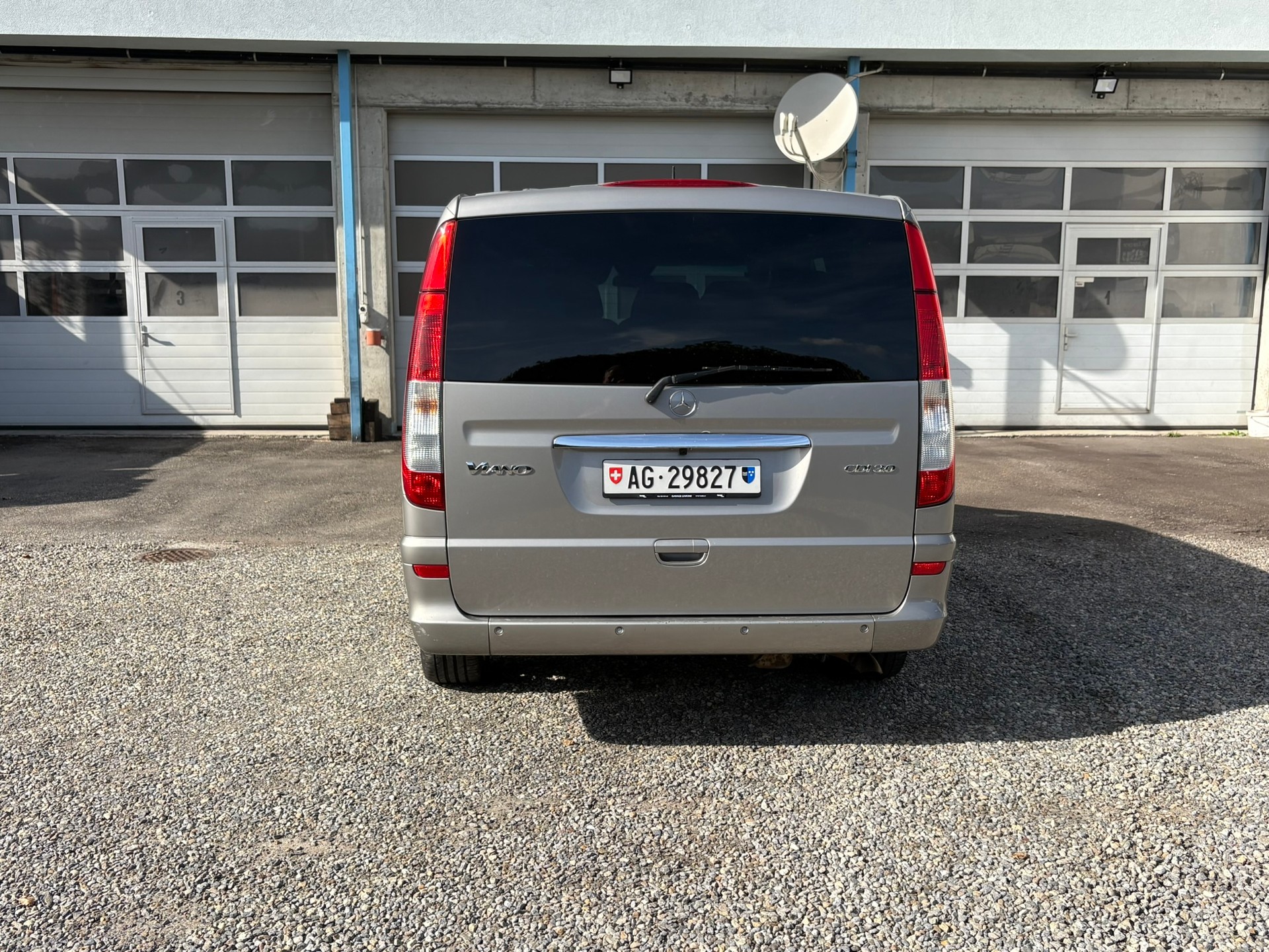 MERCEDES-BENZ Viano 3.0 CDI Ambiente EL Automat-image-3