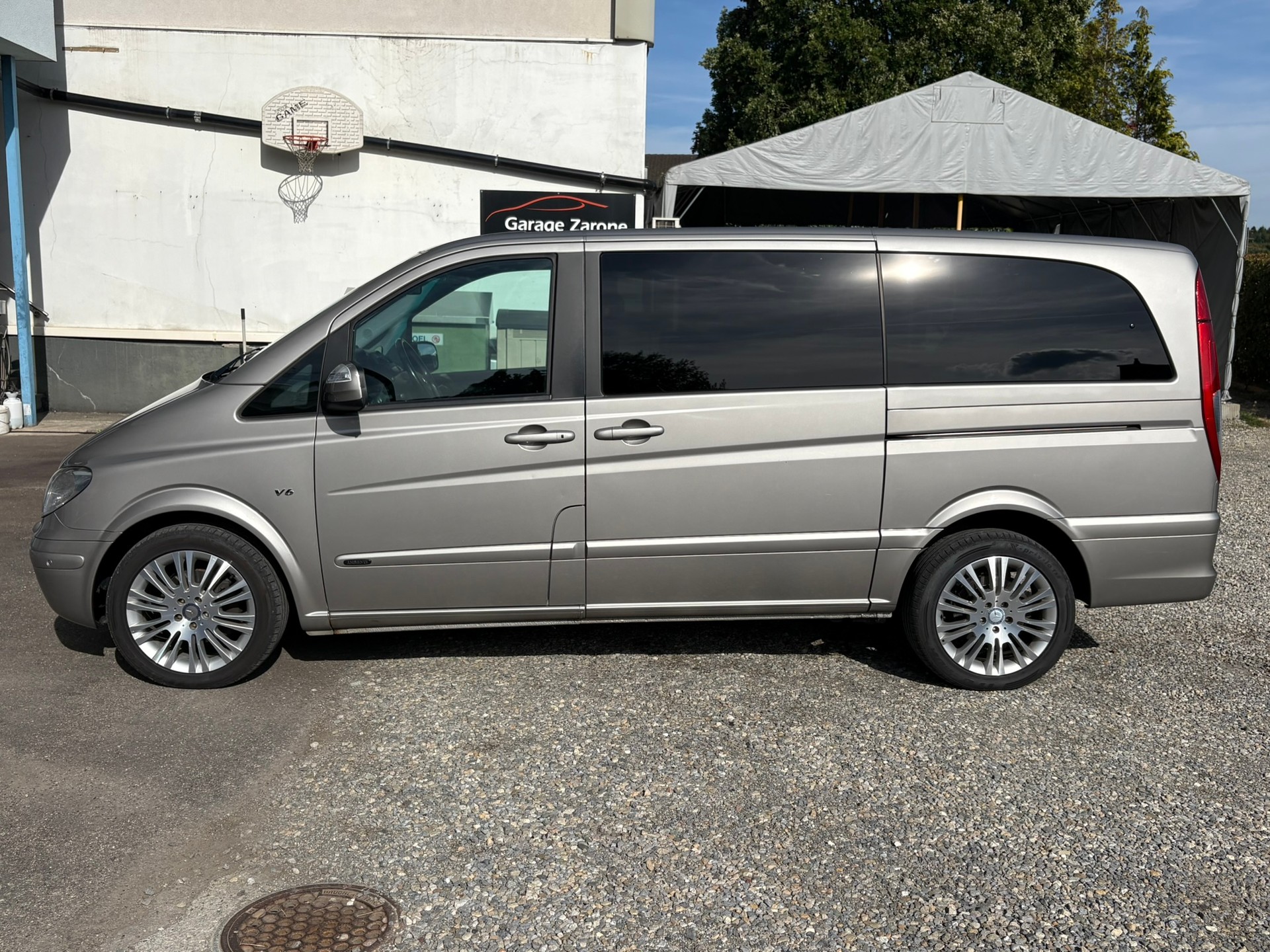 MERCEDES-BENZ Viano 3.0 CDI Ambiente EL Automat-image-1
