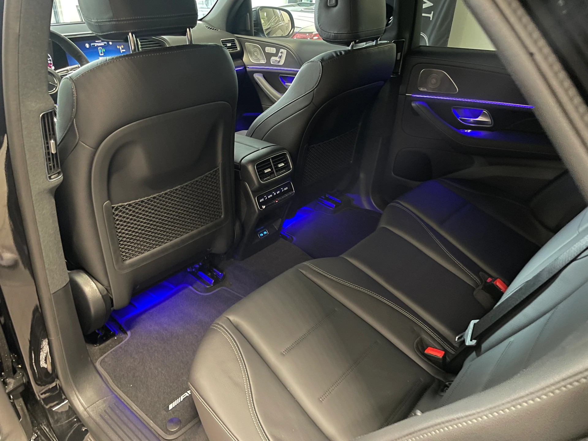 MERCEDES-BENZ GLE 400 e AMG Line 4matic-image-3