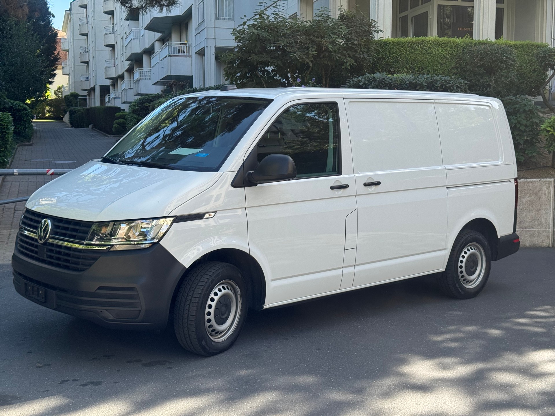 VW T6.1 2.0 TDI 4Motion-image-2