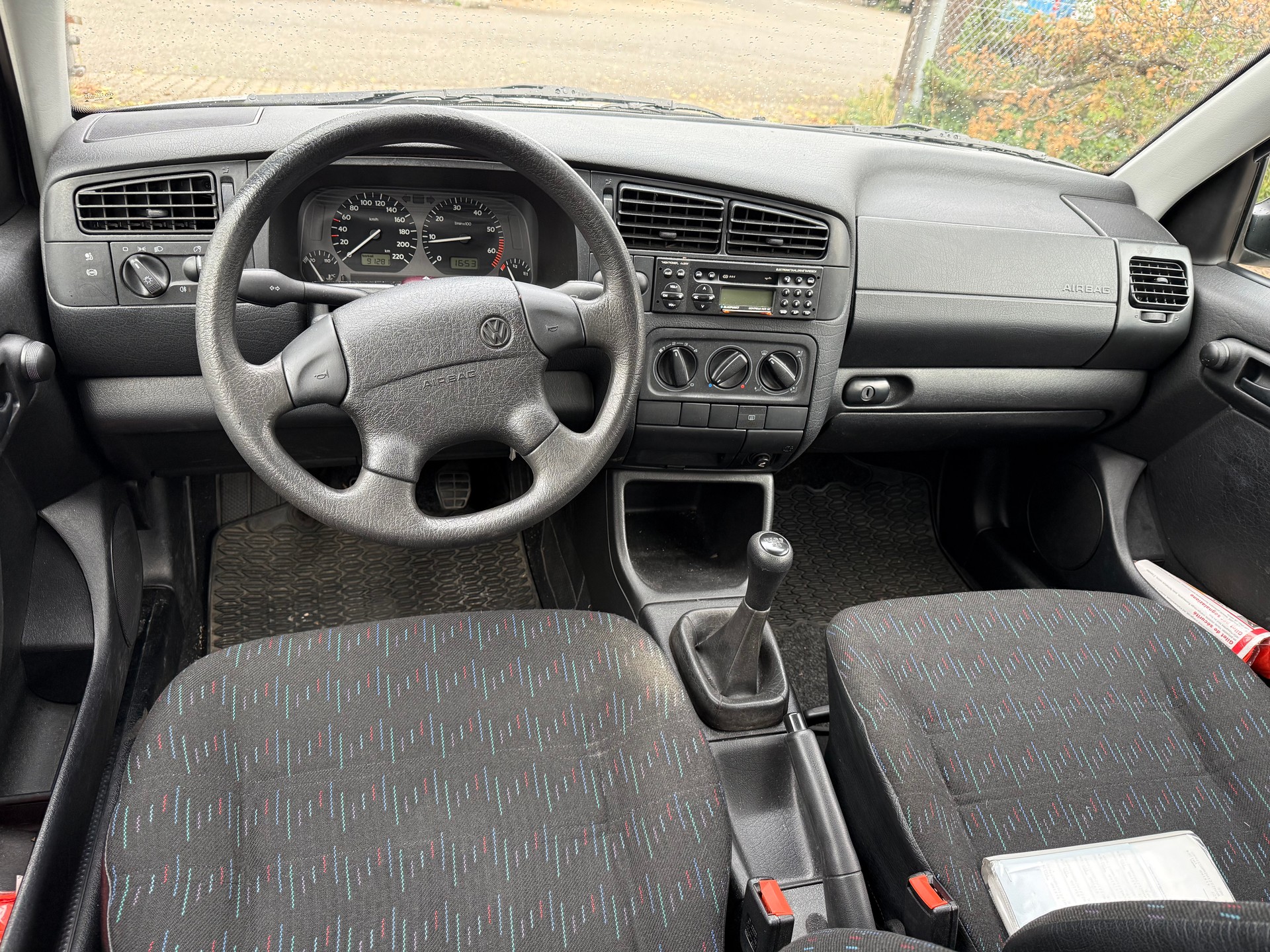 VW Golf 1600 Swiss Line-image-9