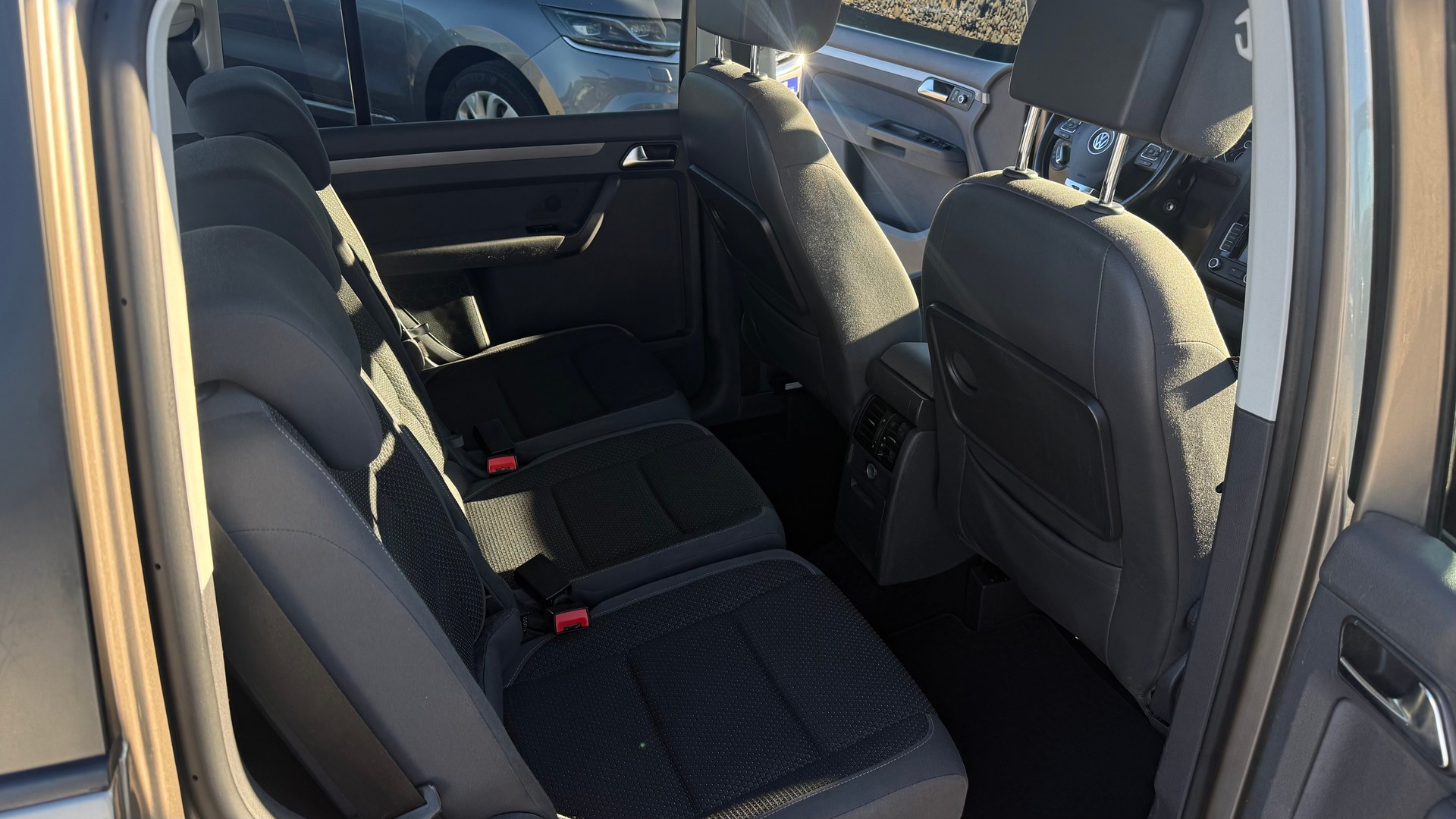 VW Touran 1.4 TSI Comfortline-showroom-element-3