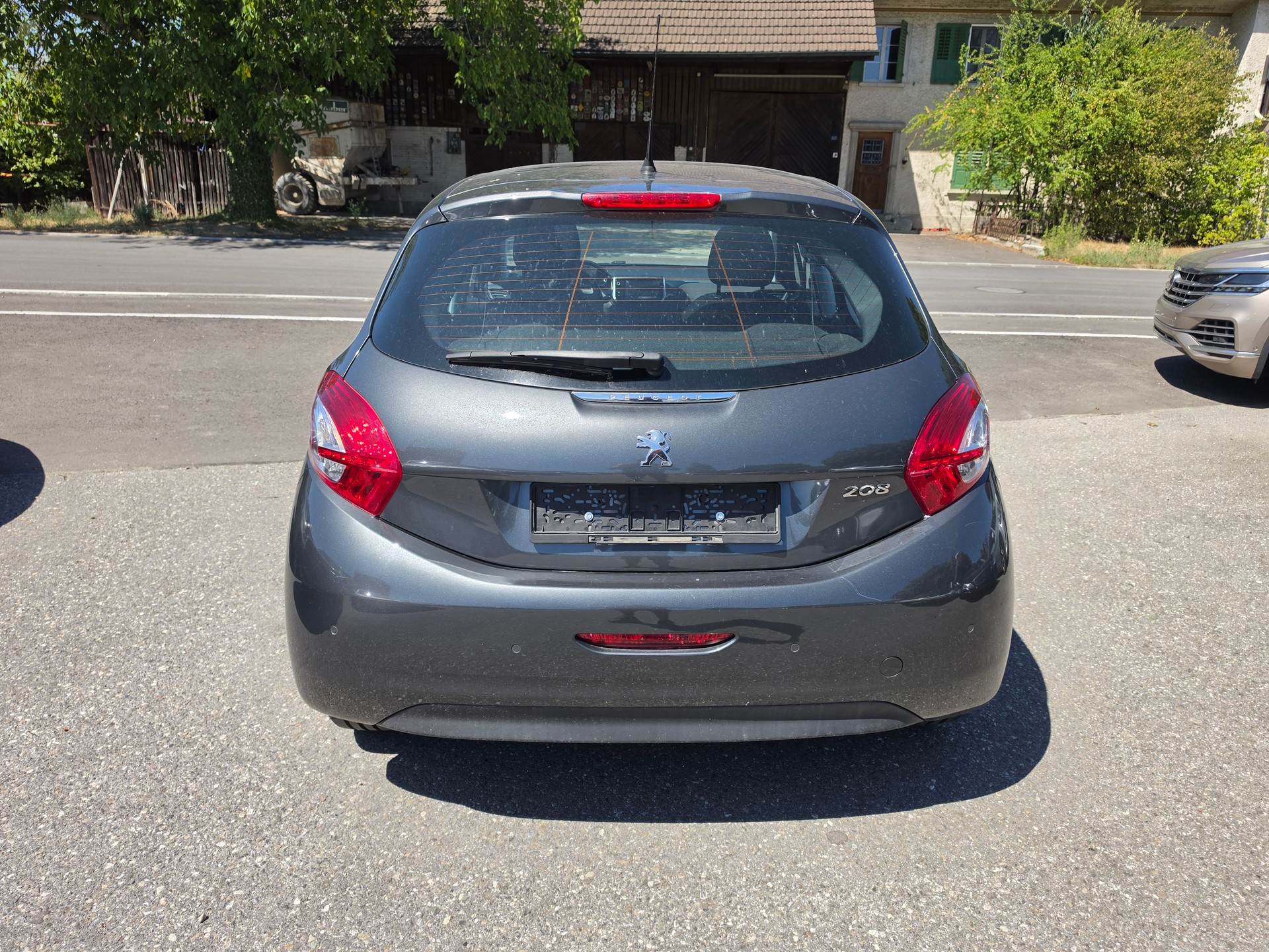 PEUGEOT 208 1.2 VTI Active-image-3