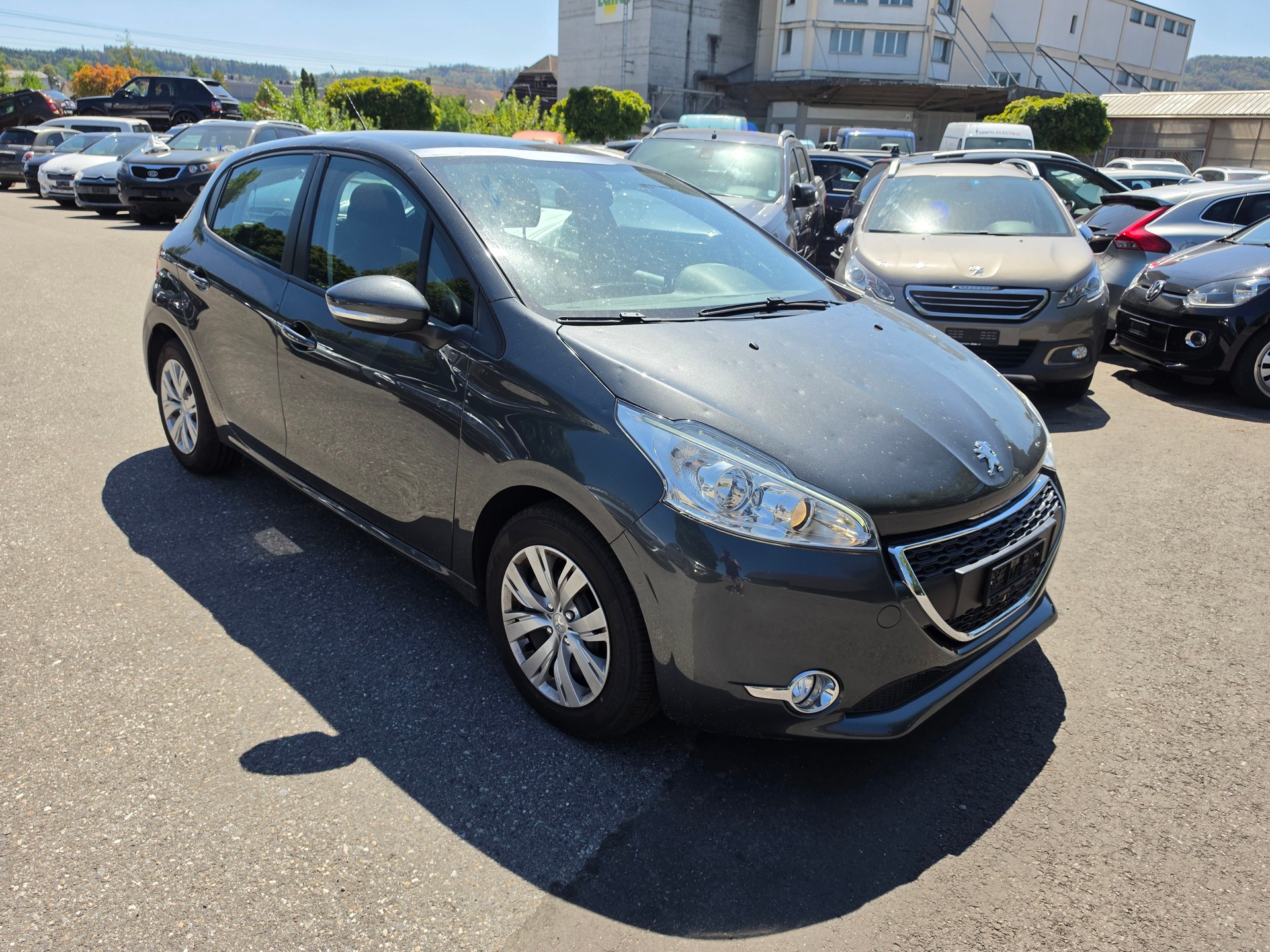 PEUGEOT 208 1.2 VTI Active-image-6