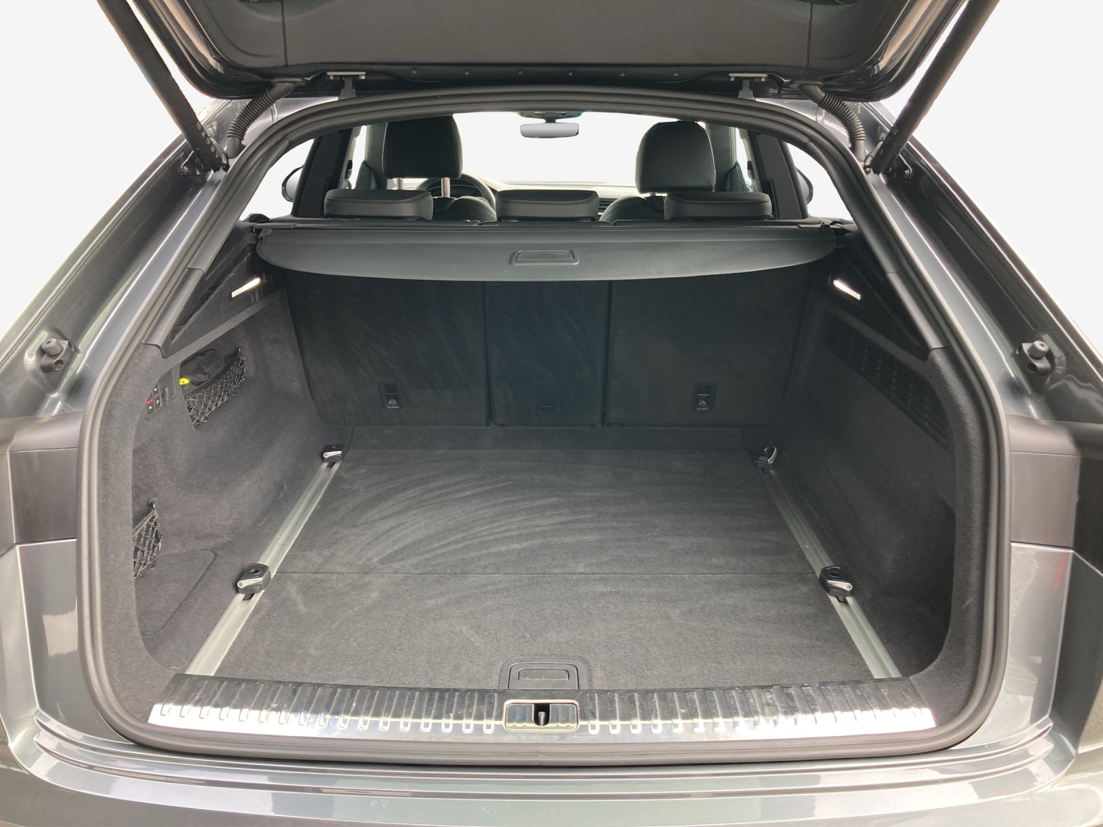 AUDI Q8 SUV TDI quattro 210 kW tiptronic-image-12