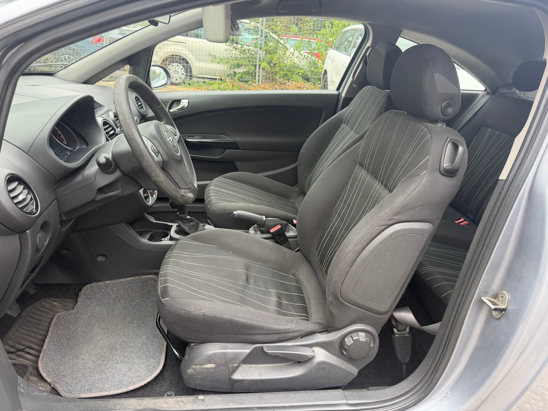 OPEL Corsa 1.4 TP Enjoy ** Klimaanlage ** 04x Airbag, ABS, Servo, ** B04 ** Letzte MFK 20.03.2023-image-3