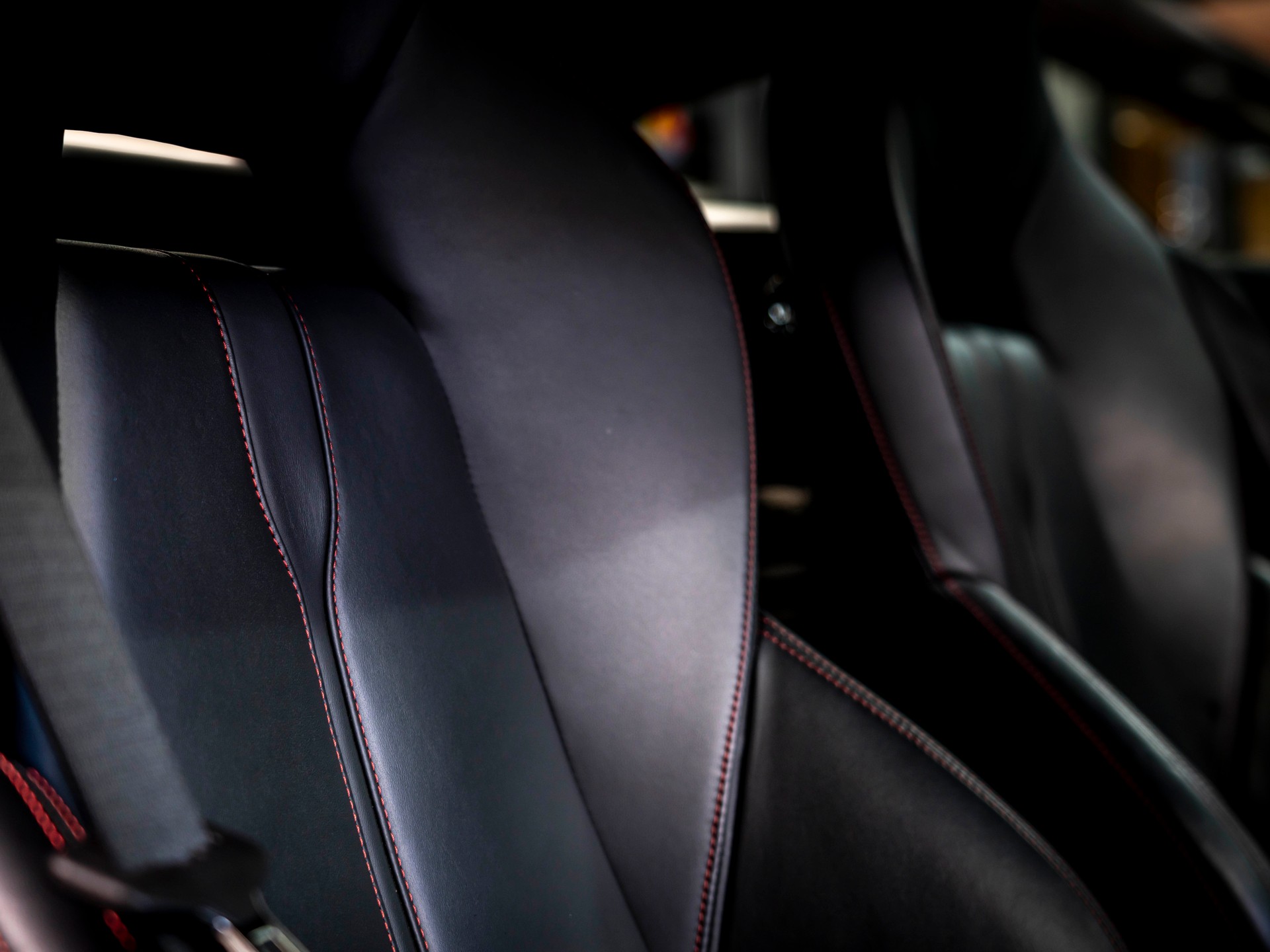 McLAREN 570S Coupé 3.8 V8 SSG-image-28
