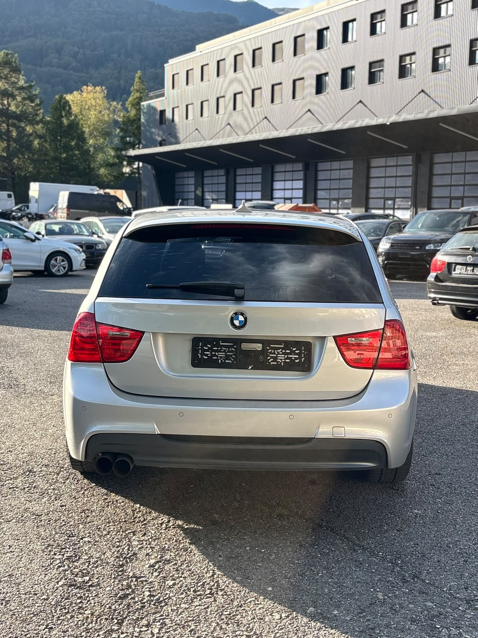 BMW 325i xDrive Touring Steptronic-image-7
