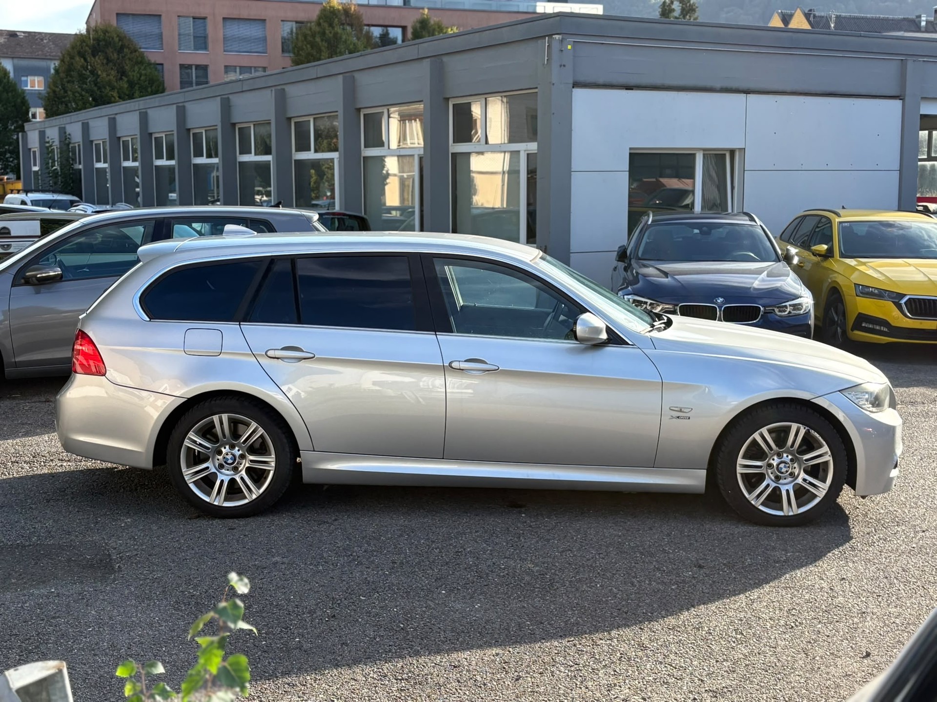 BMW 325i xDrive Touring Steptronic-image-3