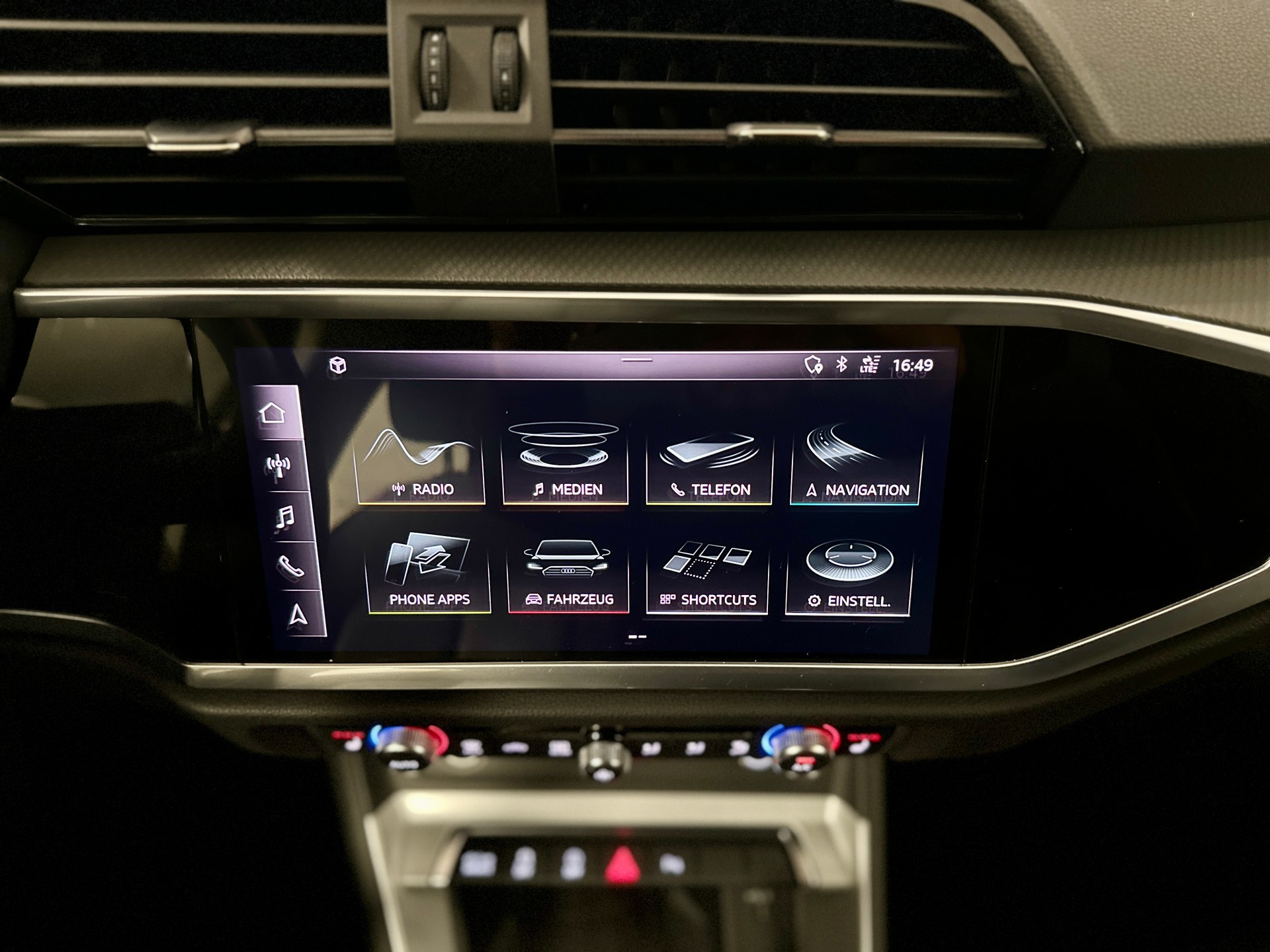 AUDI Q3 Sportback 45 TFSI quattro S-tronic-image-15