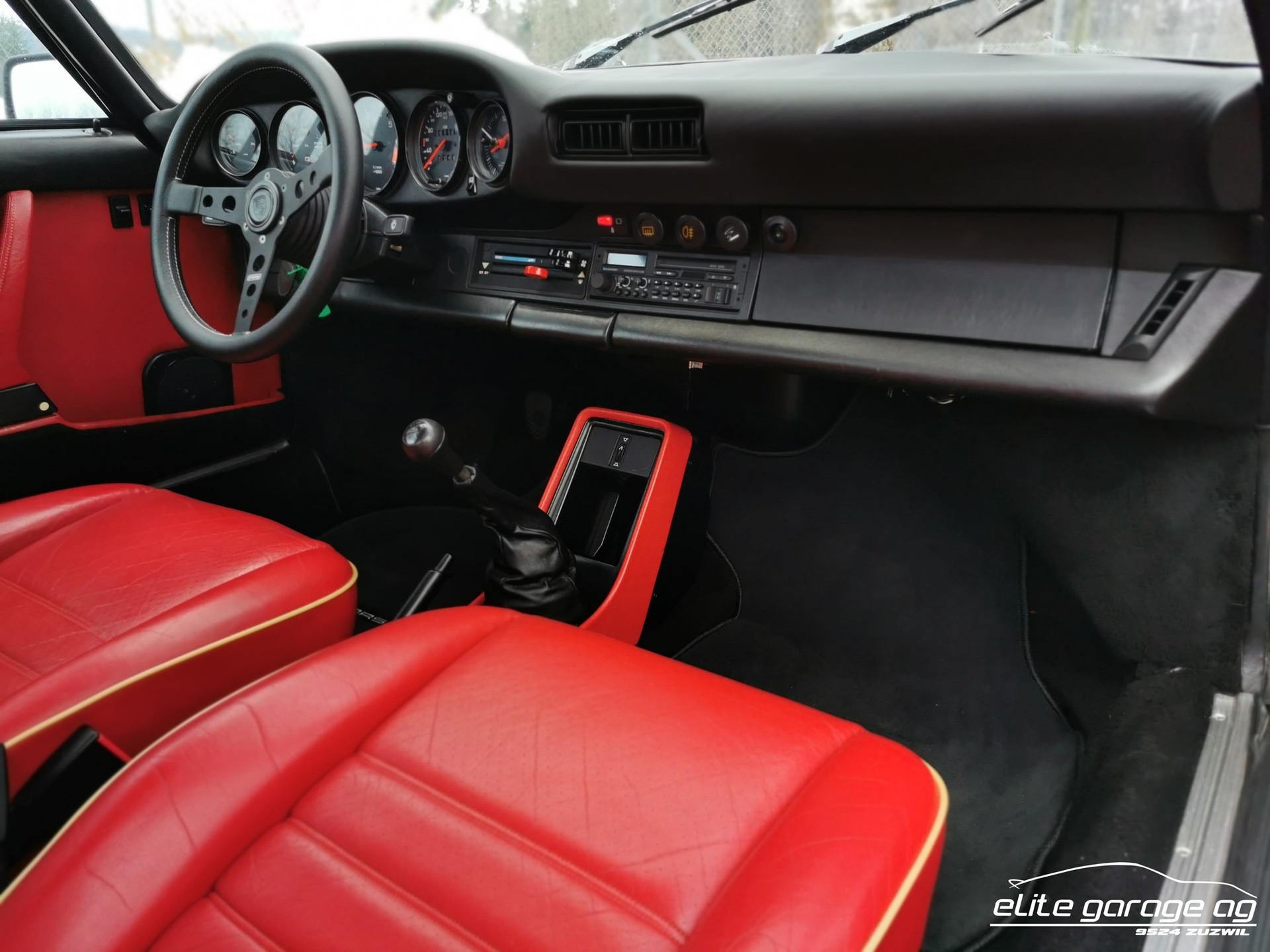 PORSCHE 911 Carrera Targa-image-14