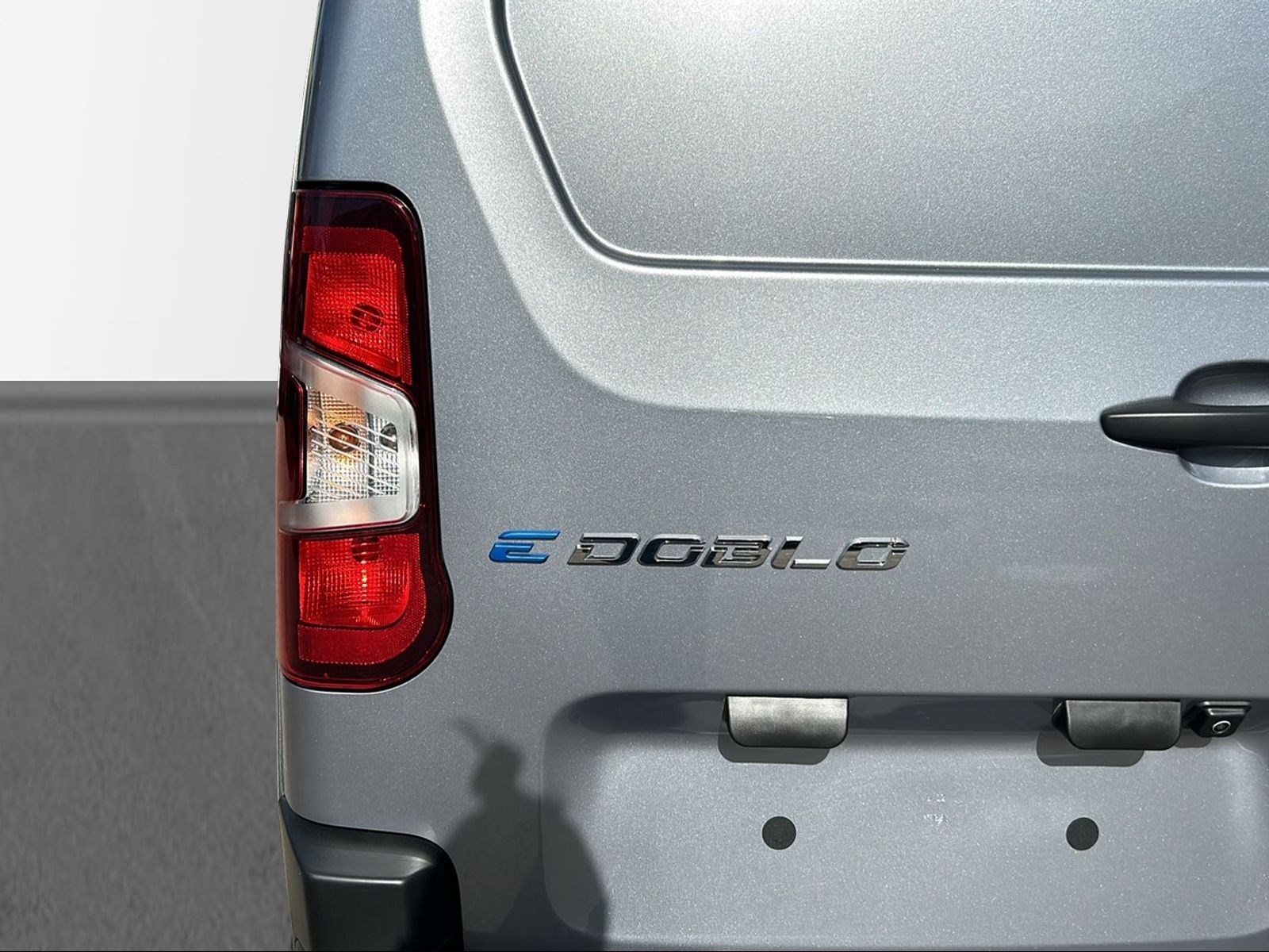 FIAT DOBLO Elettrico-image-11