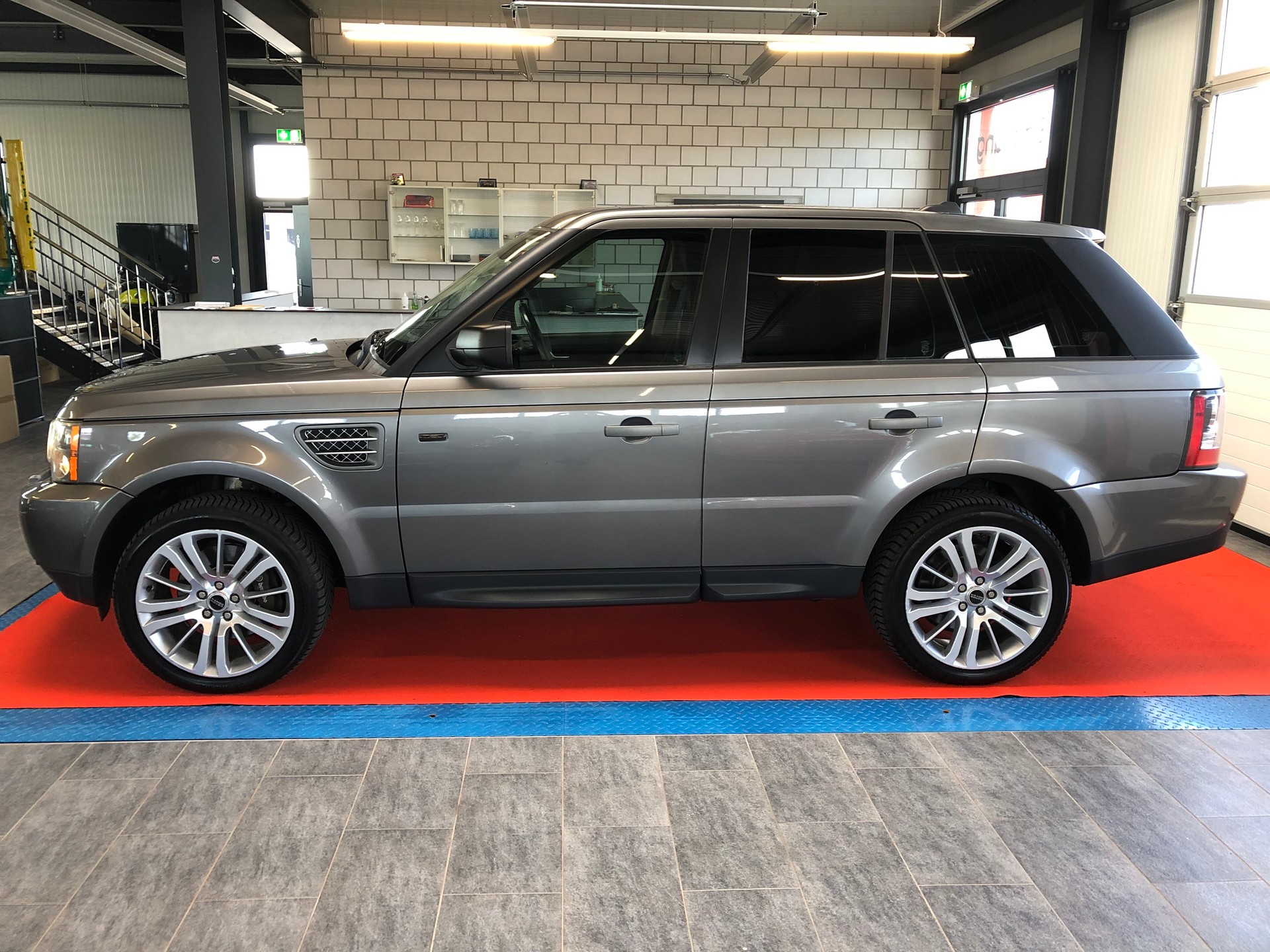 LAND ROVER Range Rover Sport 3.6 Td8 HSE Automatic-image-5