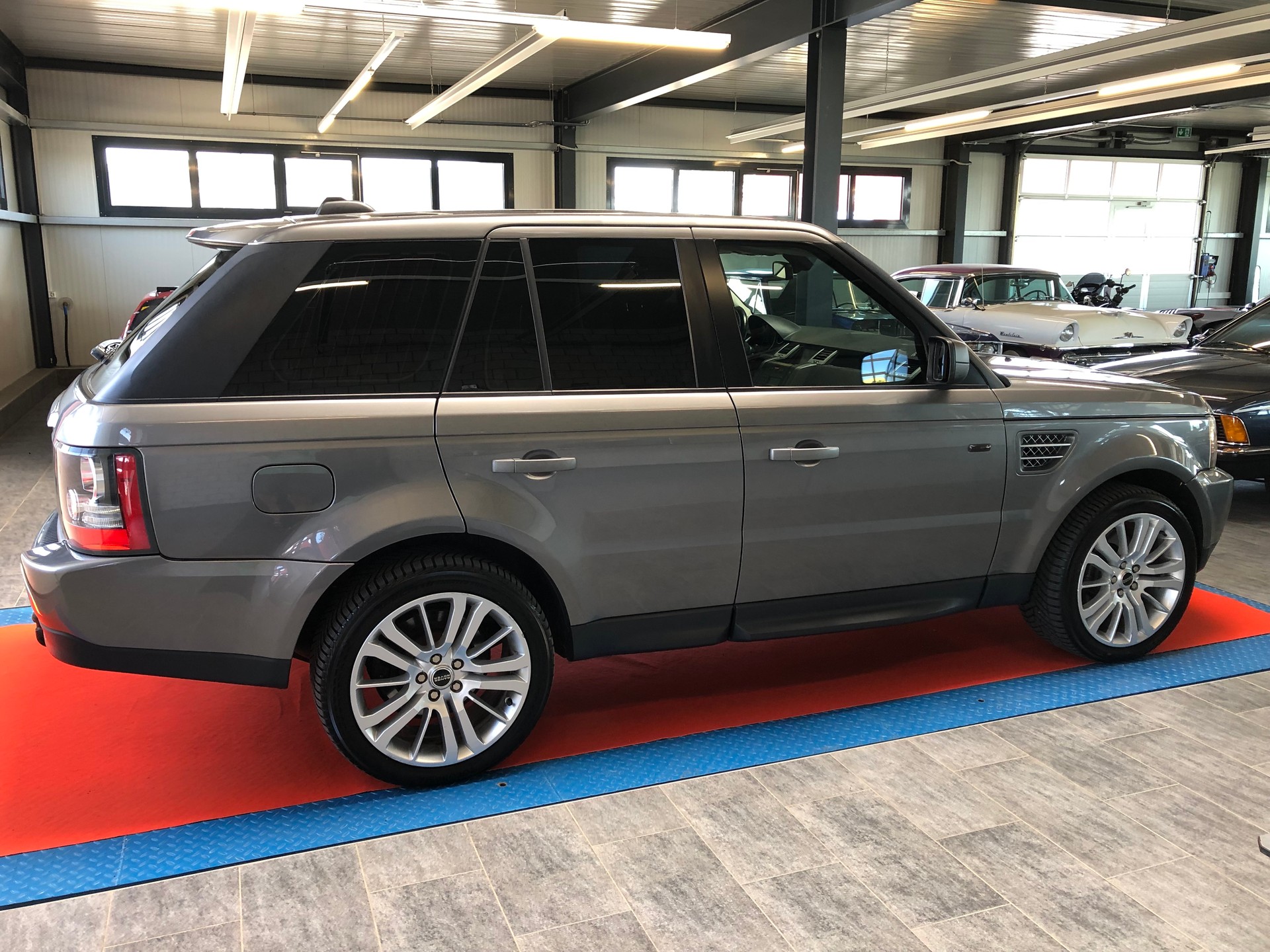 LAND ROVER Range Rover Sport 3.6 Td8 HSE Automatic-image-10