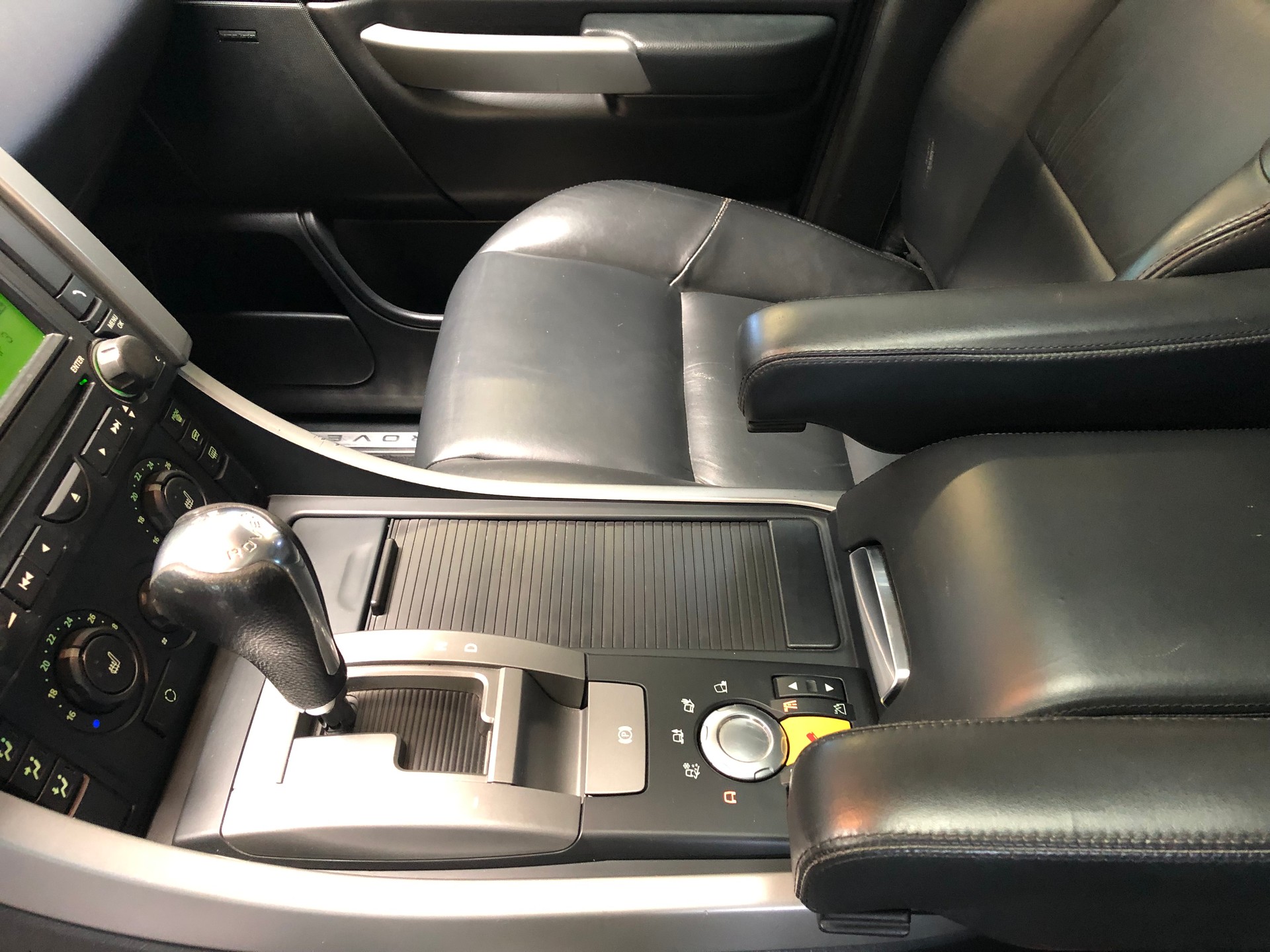 LAND ROVER Range Rover Sport 3.6 Td8 HSE Automatic-image-25