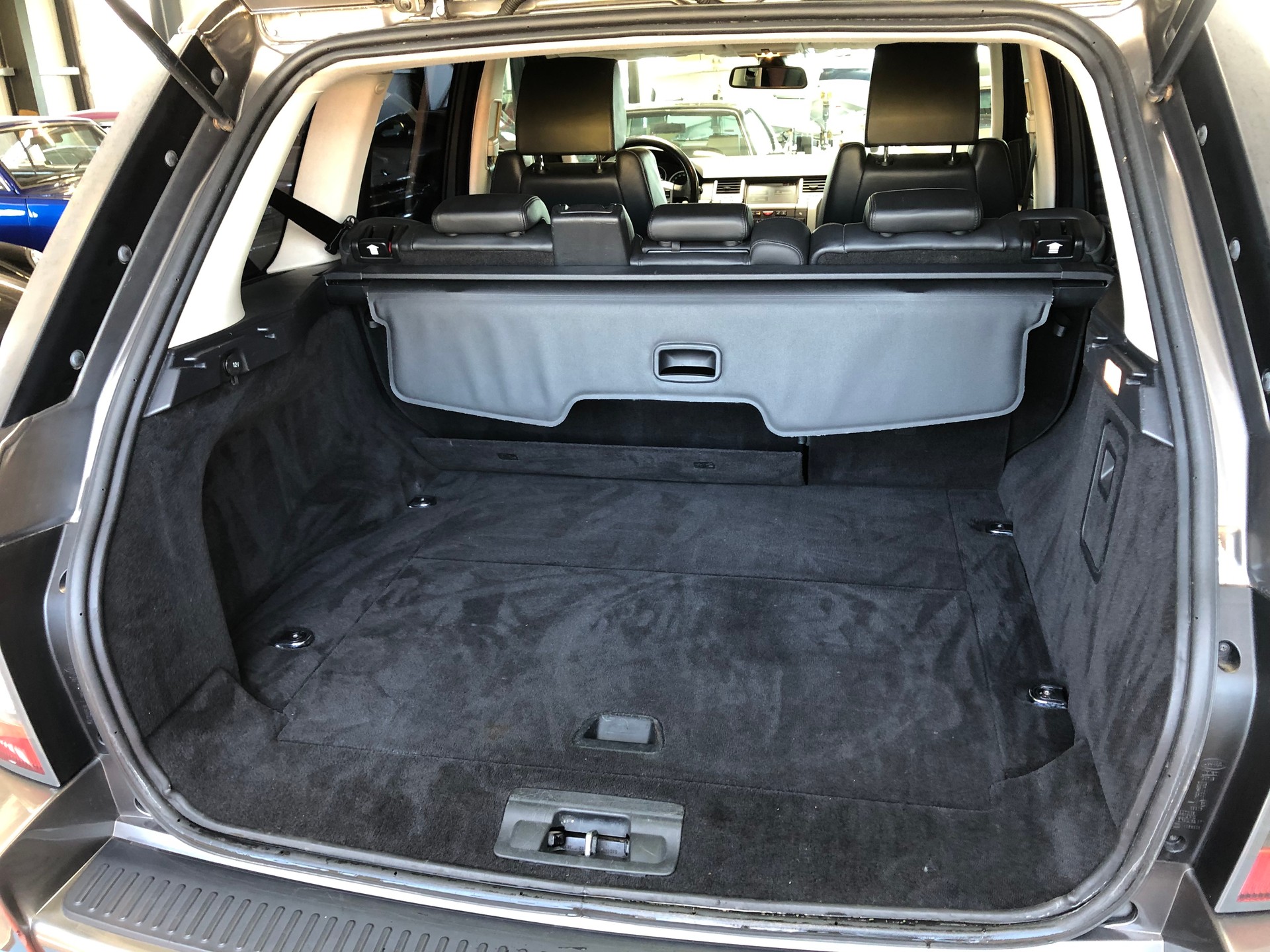 LAND ROVER Range Rover Sport 3.6 Td8 HSE Automatic-image-18