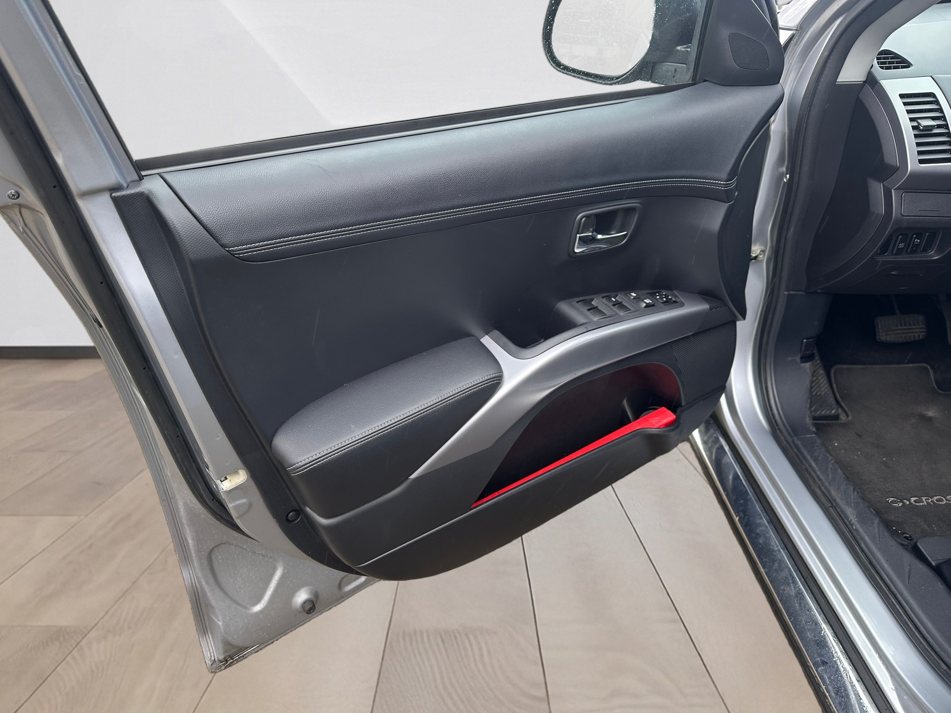 CITROEN C-Crosser 2.2 HDi Rossignol DCS6-image-10