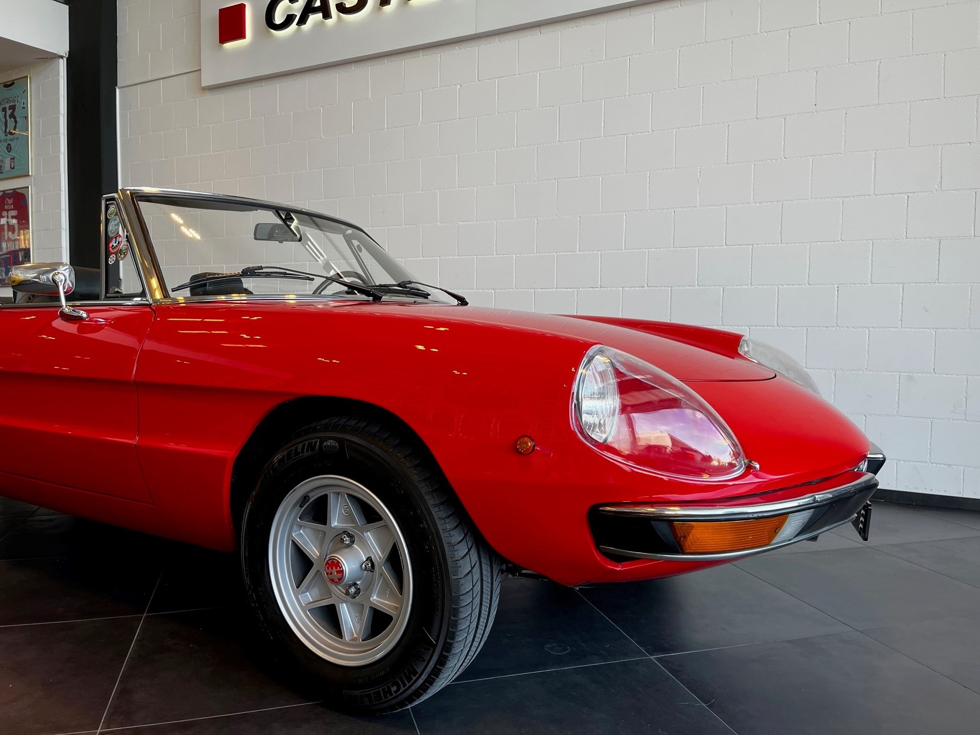ALFA ROMEO Spider 2.0 (Veloce)-showroom-element-1