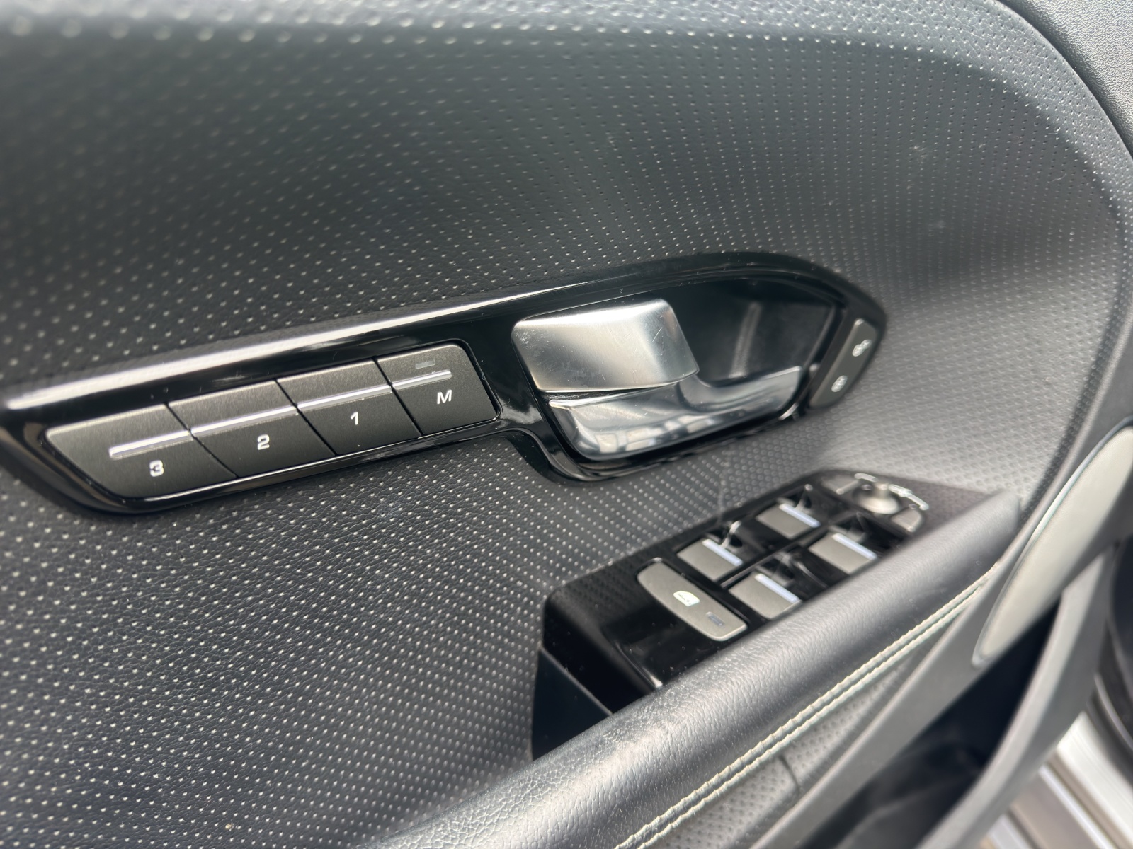 LAND ROVER Range Rover Evoque 2.0 Si4 Dynamic Spirit  AT6-image-9